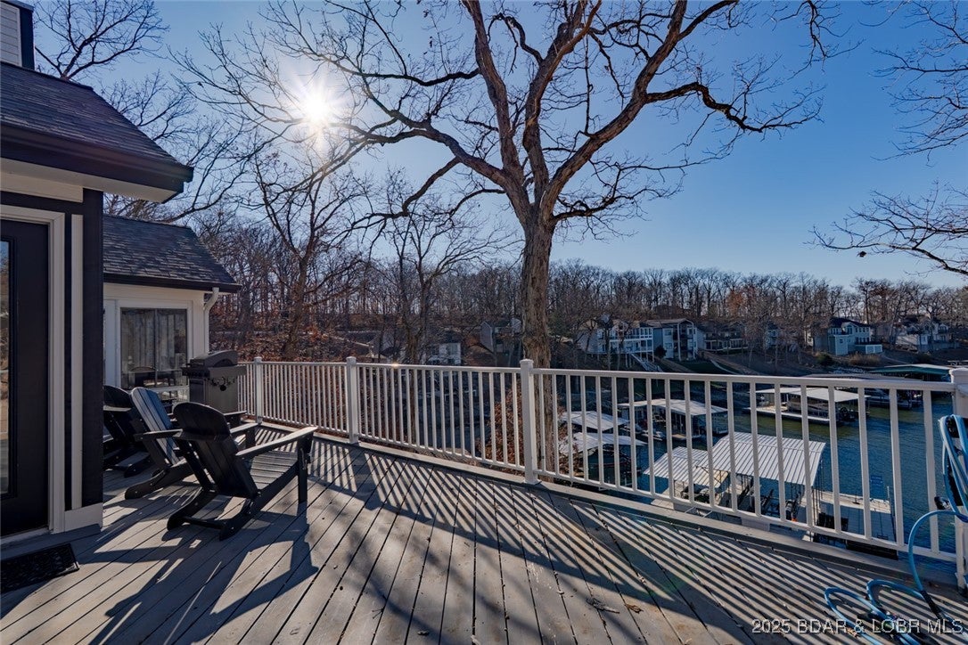 Four Seasons, Missouri, 65049, United States, 5 Bedrooms Bedrooms, ,4 BathroomsBathrooms,Residential,Active,2008696