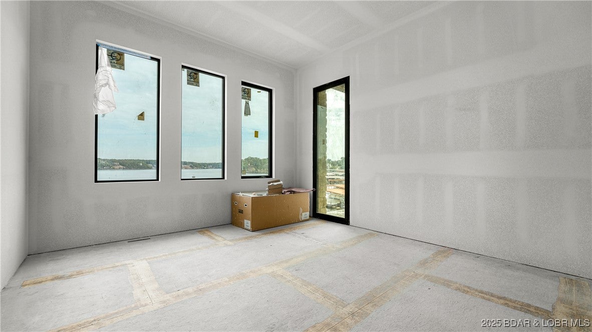 Osage Beach, Missouri, 65065, United States, 6 Bedrooms Bedrooms, ,9 BathroomsBathrooms,Residential,Active,1964478