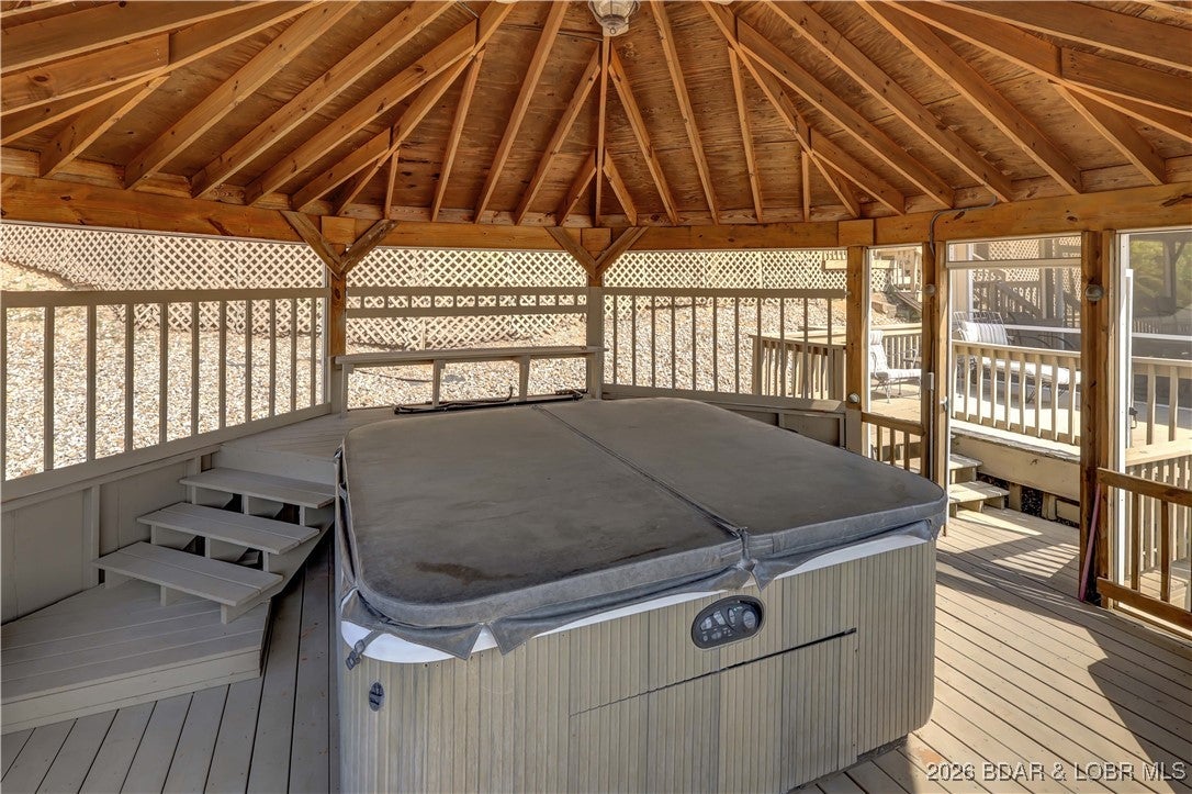 Sunrise Beach, Missouri, 65079, United States, 5 Bedrooms Bedrooms, ,6 BathroomsBathrooms,Residential,Active,2015451