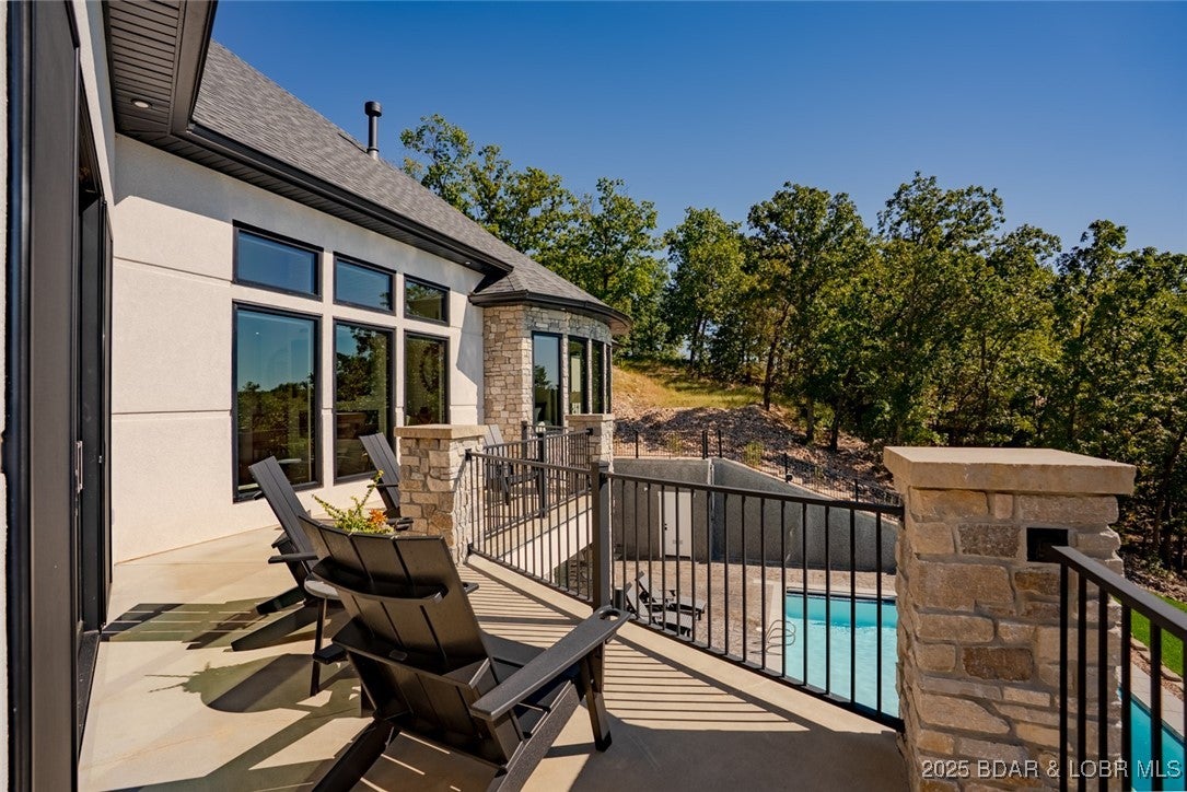 Sunrise Beach, Missouri, 65079, United States, 5 Bedrooms Bedrooms, ,7 BathroomsBathrooms,Residential,Active,1961963