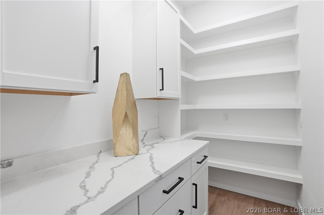 Porto Cima, Missouri, 65049, United States, 4 Bedrooms Bedrooms, ,4 BathroomsBathrooms,Residential,Active,2040222