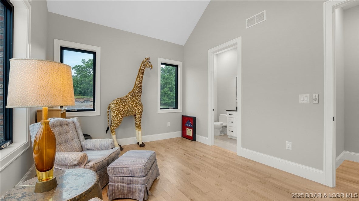 Osage Beach, Missouri, 65065, United States, 4 Bedrooms Bedrooms, ,5 BathroomsBathrooms,Residential,Active,1877825