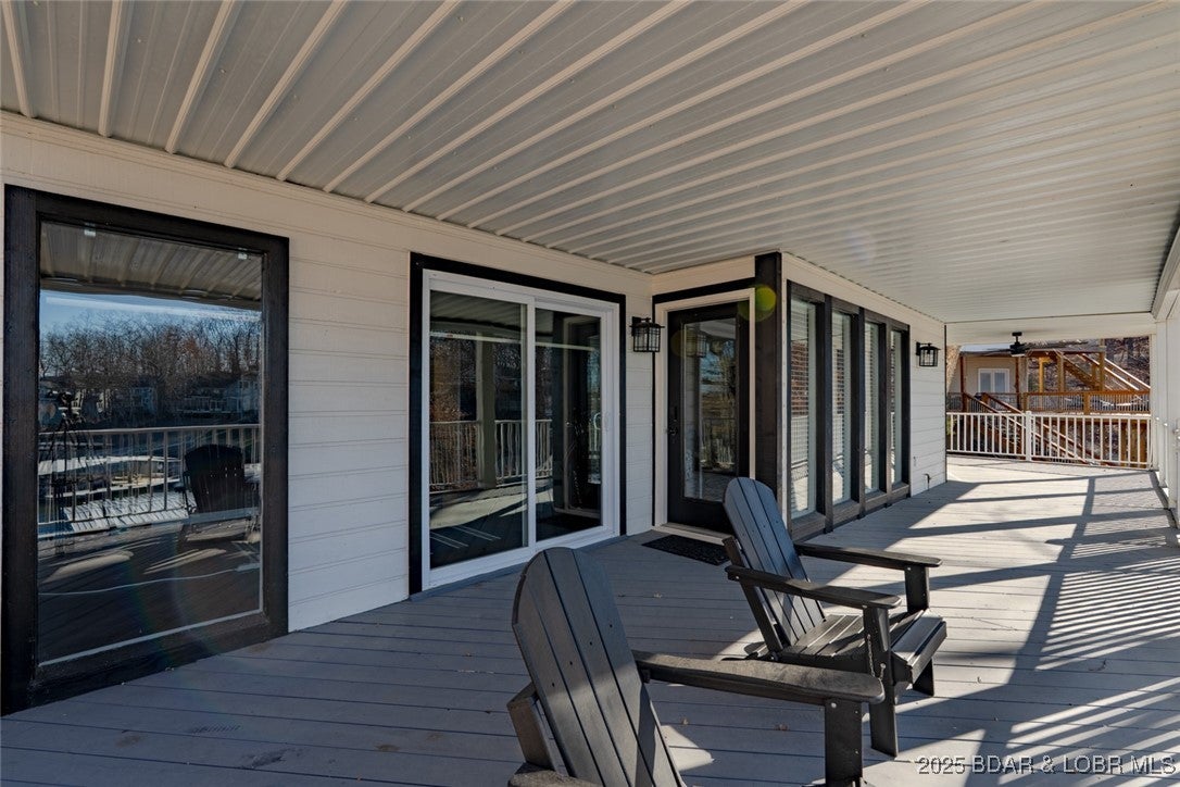 Four Seasons, Missouri, 65049, United States, 5 Bedrooms Bedrooms, ,4 BathroomsBathrooms,Residential,Active,2008696