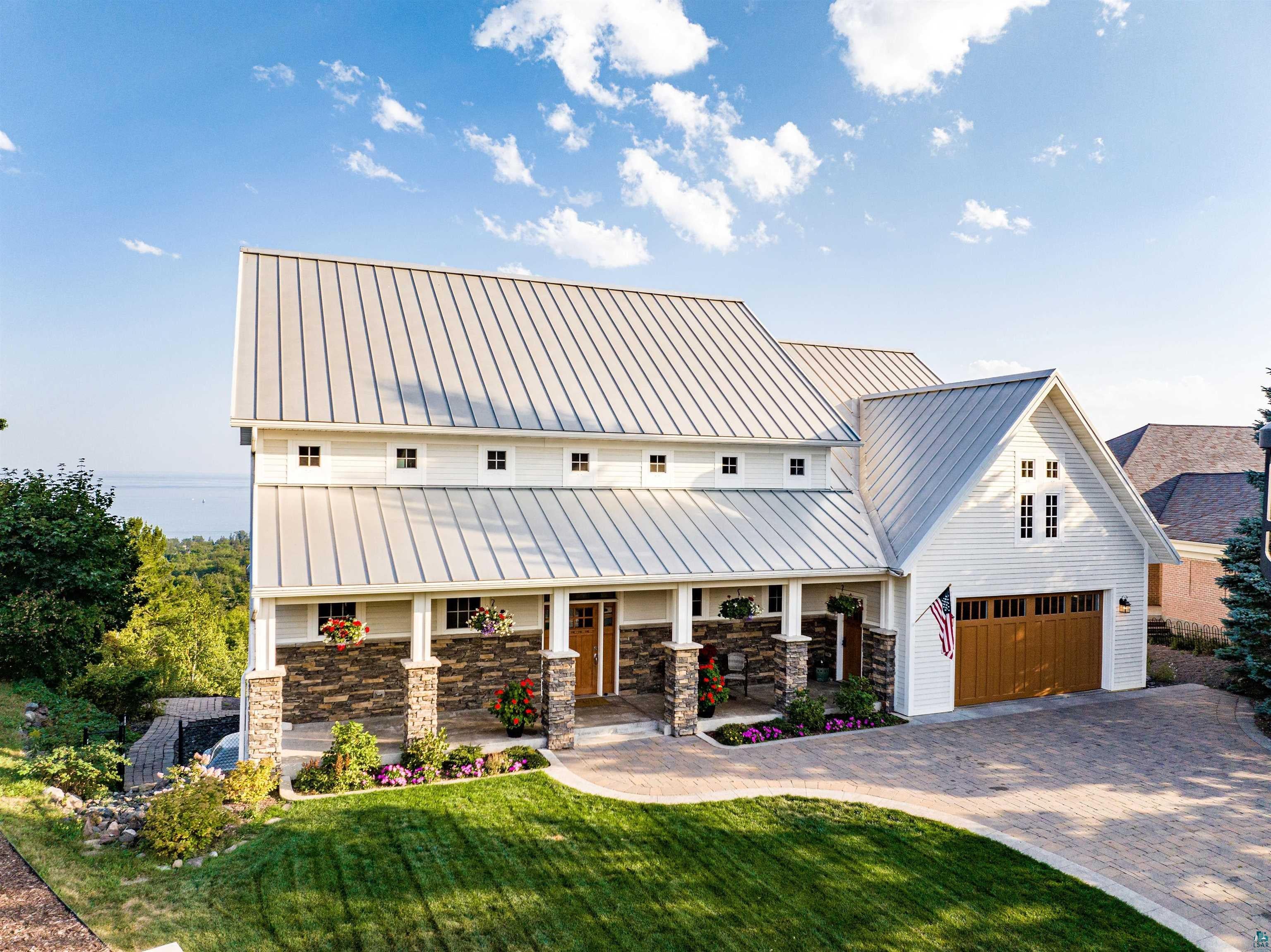 Duluth, Minnesota, 55804, United States, 5 Bedrooms Bedrooms, ,6 BathroomsBathrooms,Residential,Pending,2012810