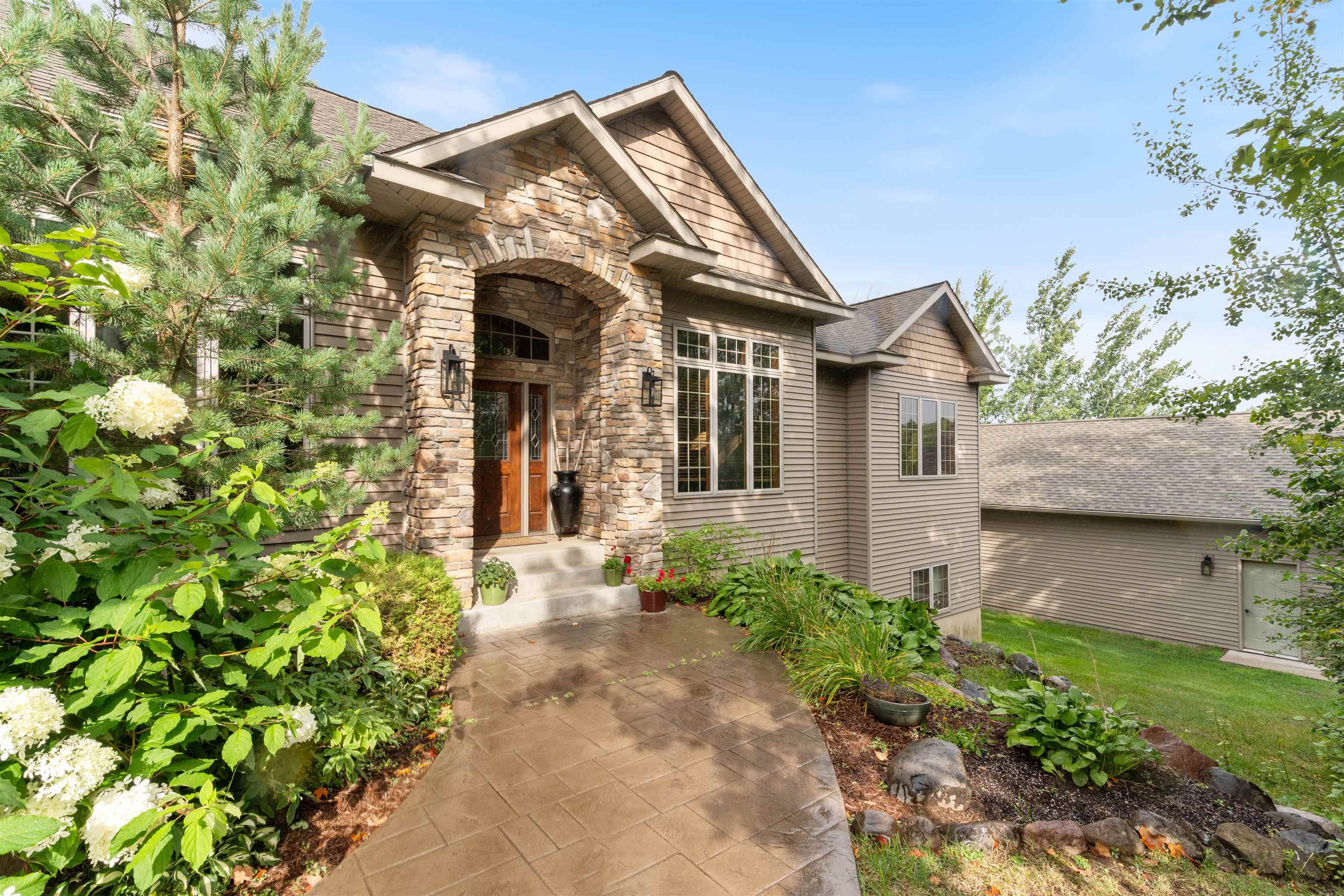 Duluth, Minnesota, 55811, United States, 4 Bedrooms Bedrooms, ,4 BathroomsBathrooms,Residential,Active,1936431