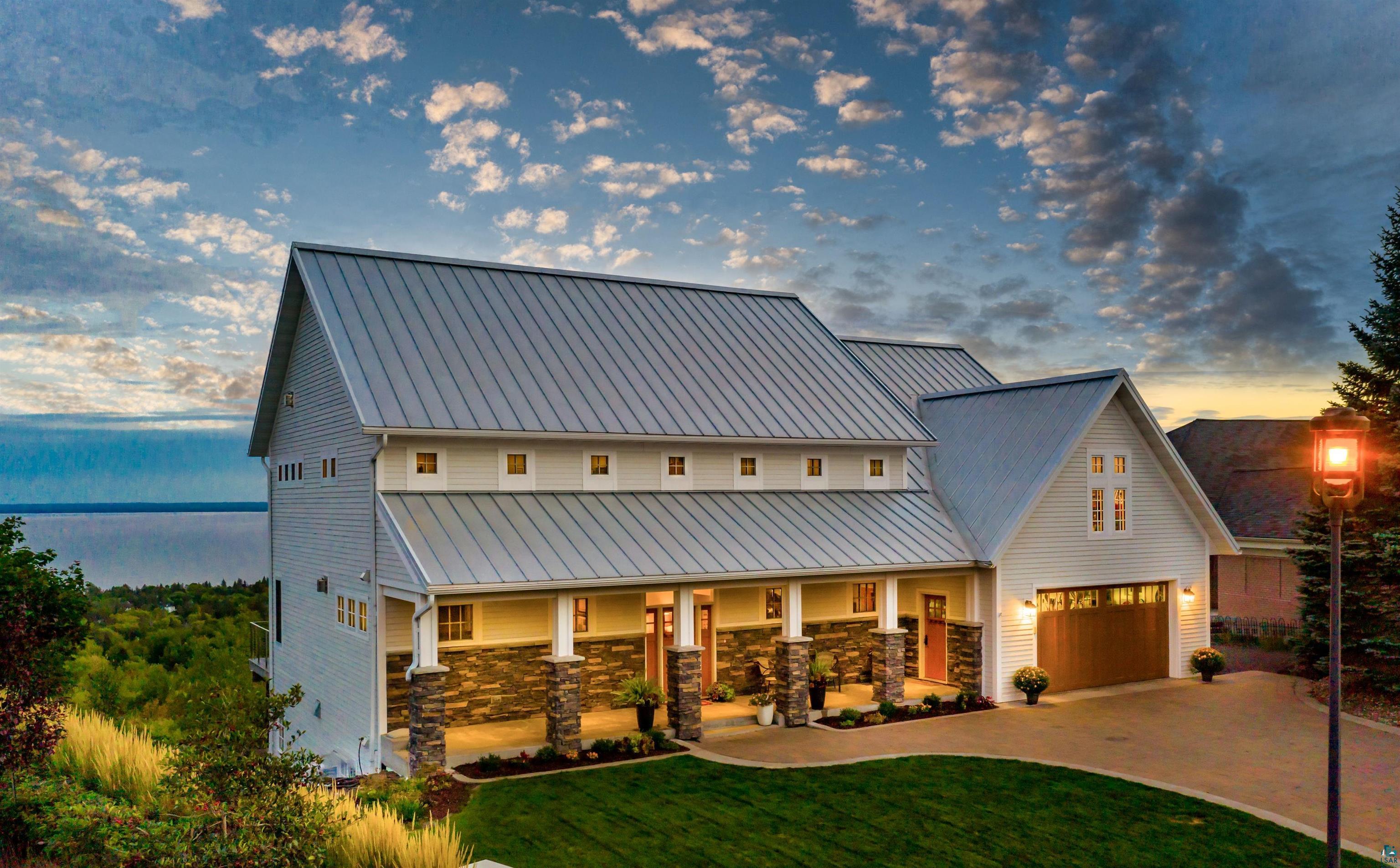 Duluth, Minnesota, 55804, United States, 5 Bedrooms Bedrooms, ,6 BathroomsBathrooms,Residential,Pending,2012810