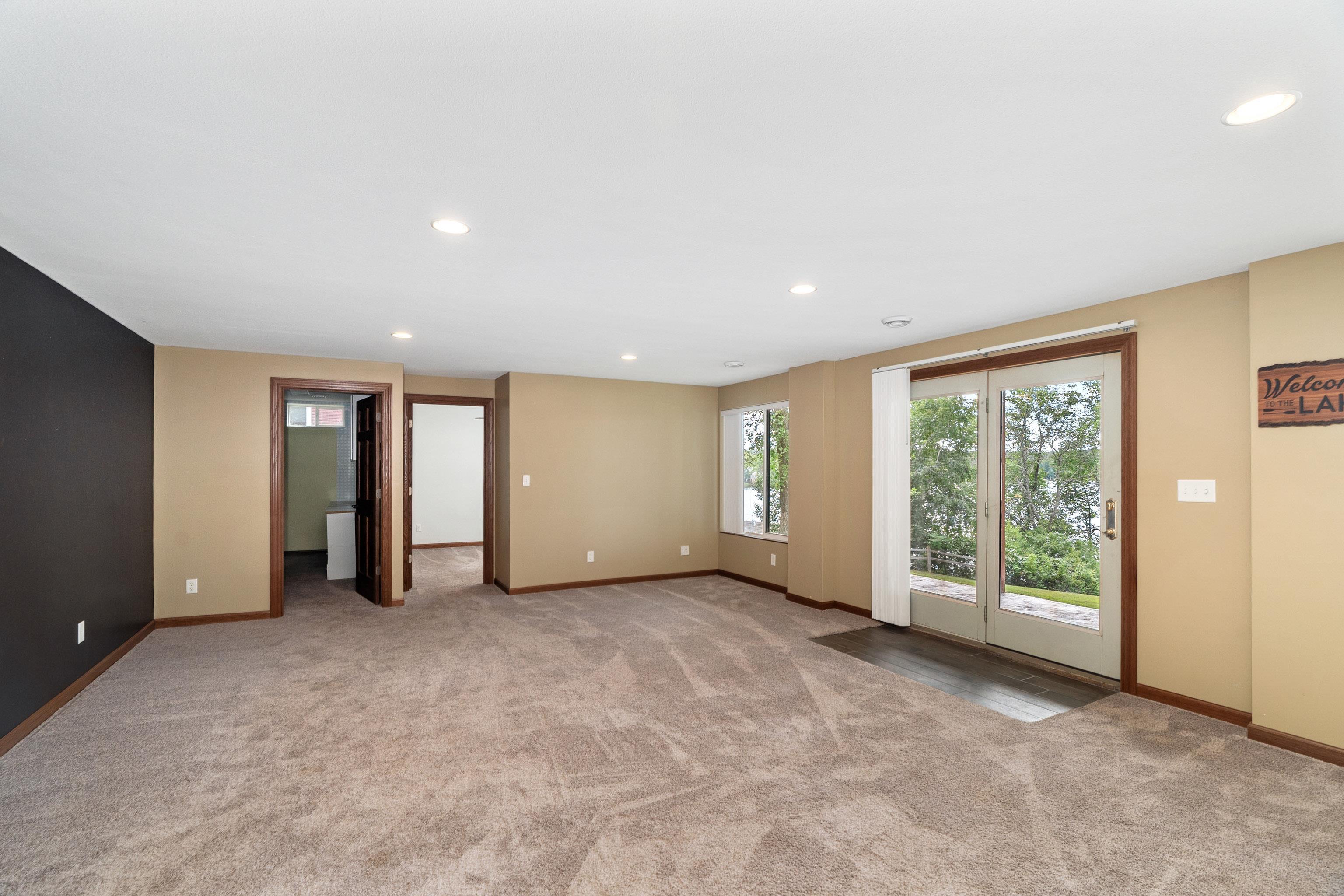 Duluth, Minnesota, 55811, United States, 3 Bedrooms Bedrooms, ,3 BathroomsBathrooms,Residential,Active,1927648