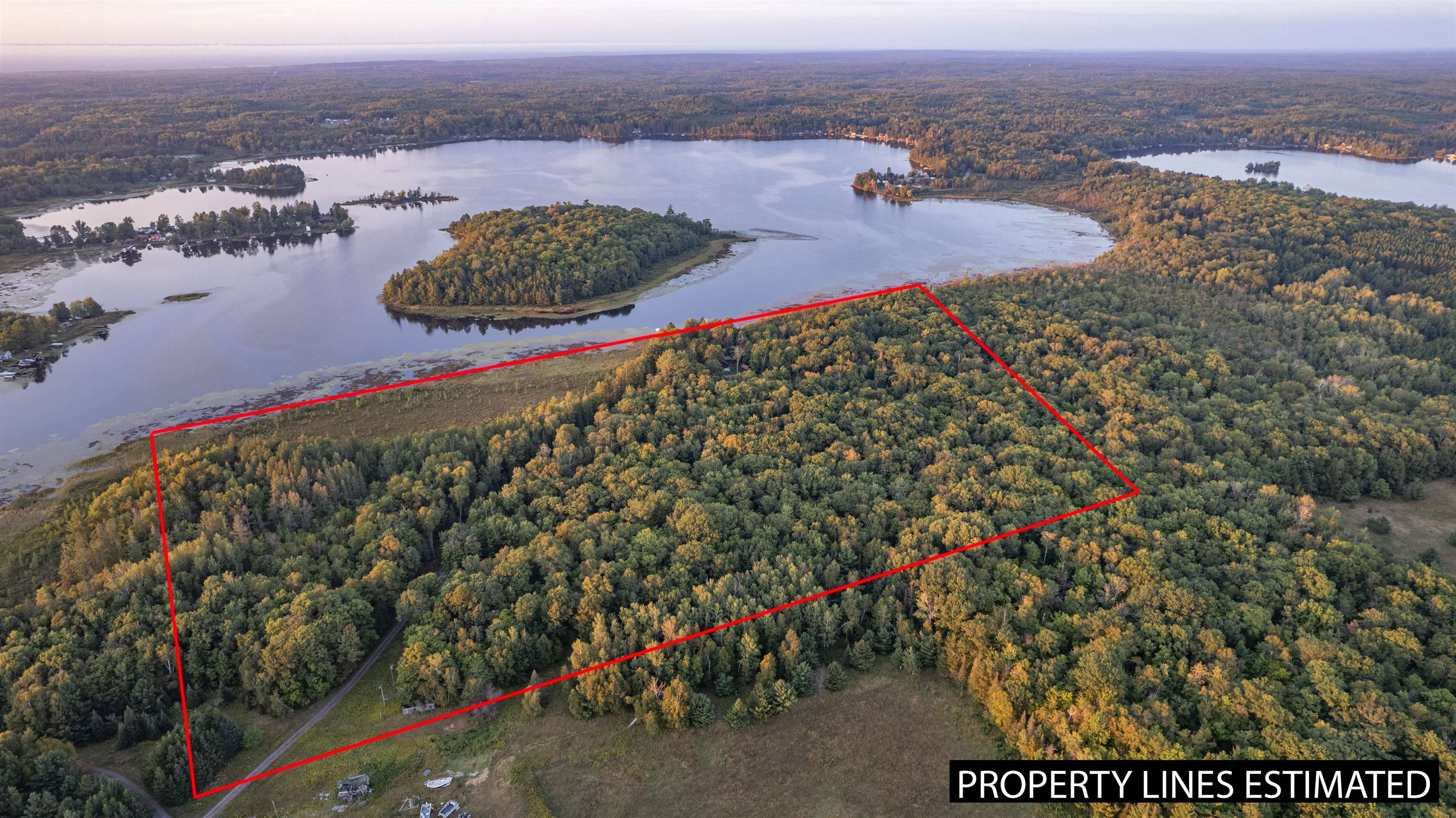 Superior, Wisconsin, 54880, United States, 3 Bedrooms Bedrooms, ,3 BathroomsBathrooms,Residential,Active,1888517