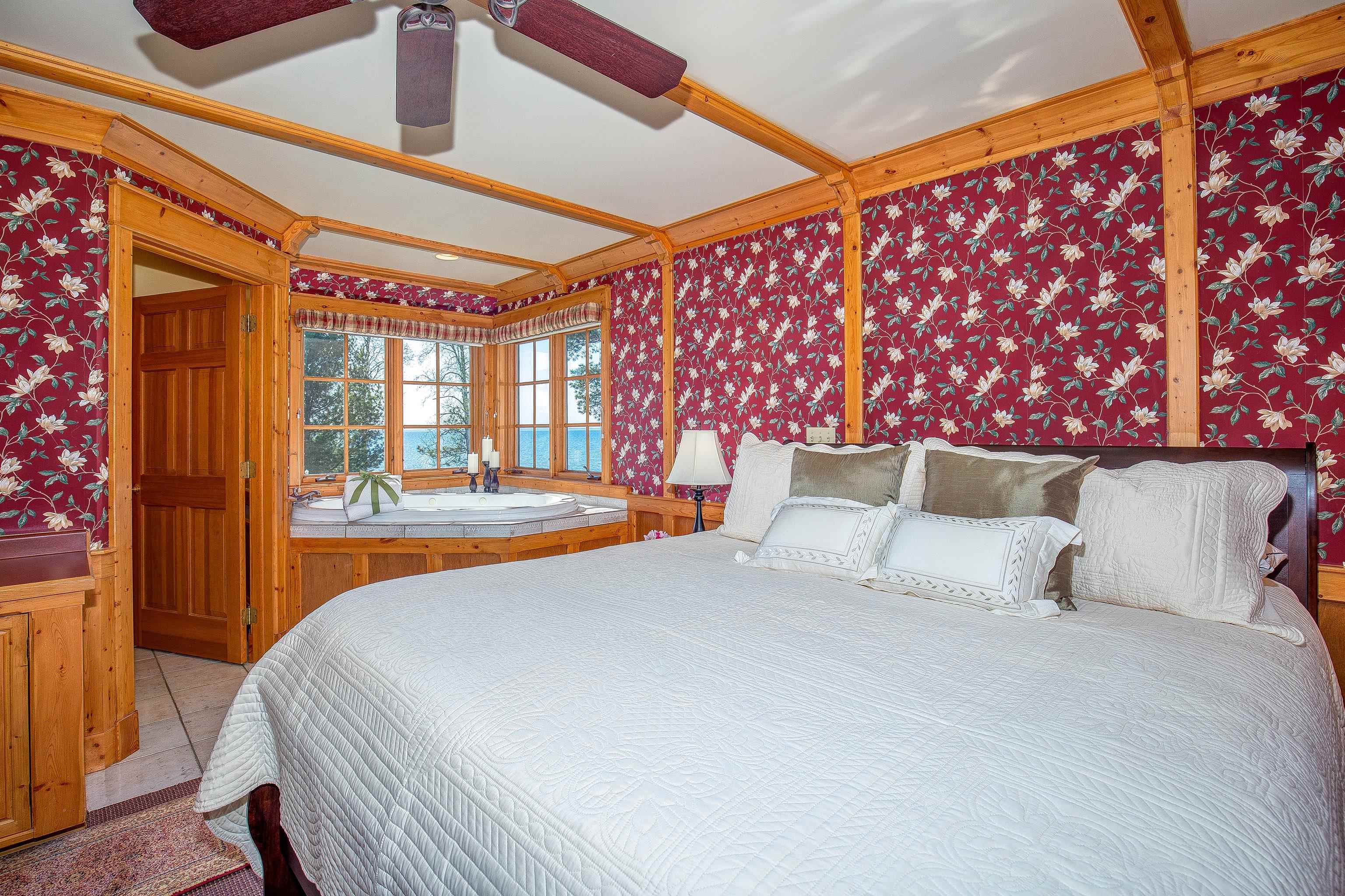 Cornucopia, Wisconsin, 54827, United States, 8 Bedrooms Bedrooms, ,8 BathroomsBathrooms,Residential,Active,1820429