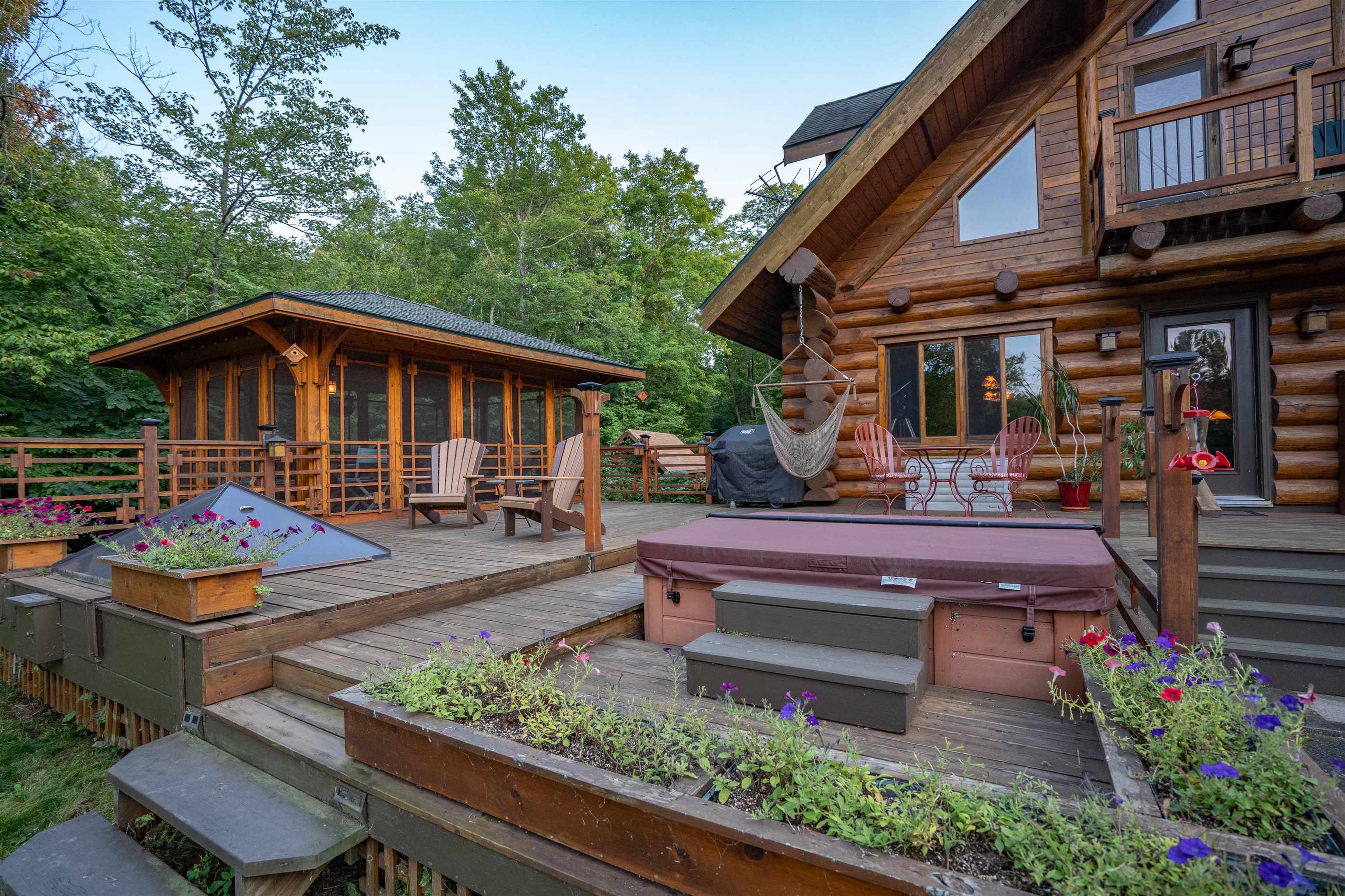 Superior, Wisconsin, 54880, United States, 3 Bedrooms Bedrooms, ,3 BathroomsBathrooms,Residential,Active,1888517