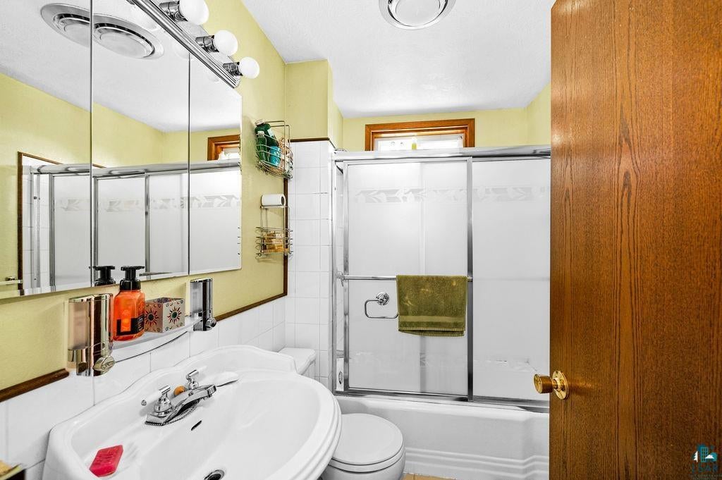 Hermantown, Minnesota, 55811, United States, ,2 BathroomsBathrooms,Residential,Active,1702147