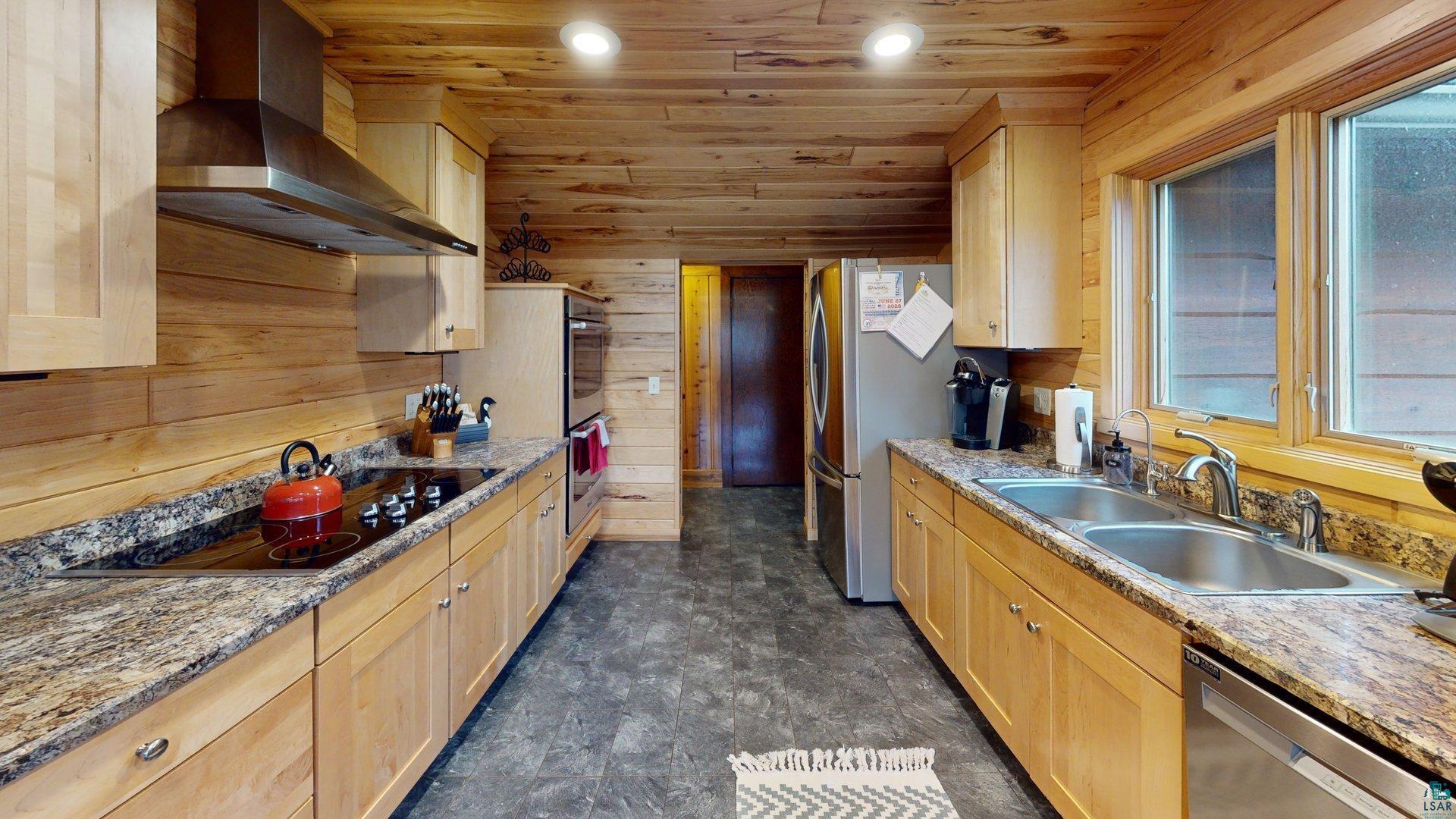 Crane Lake, Minnesota, 55725, United States, 5 Bedrooms Bedrooms, ,4 BathroomsBathrooms,Residential,Active,2044595