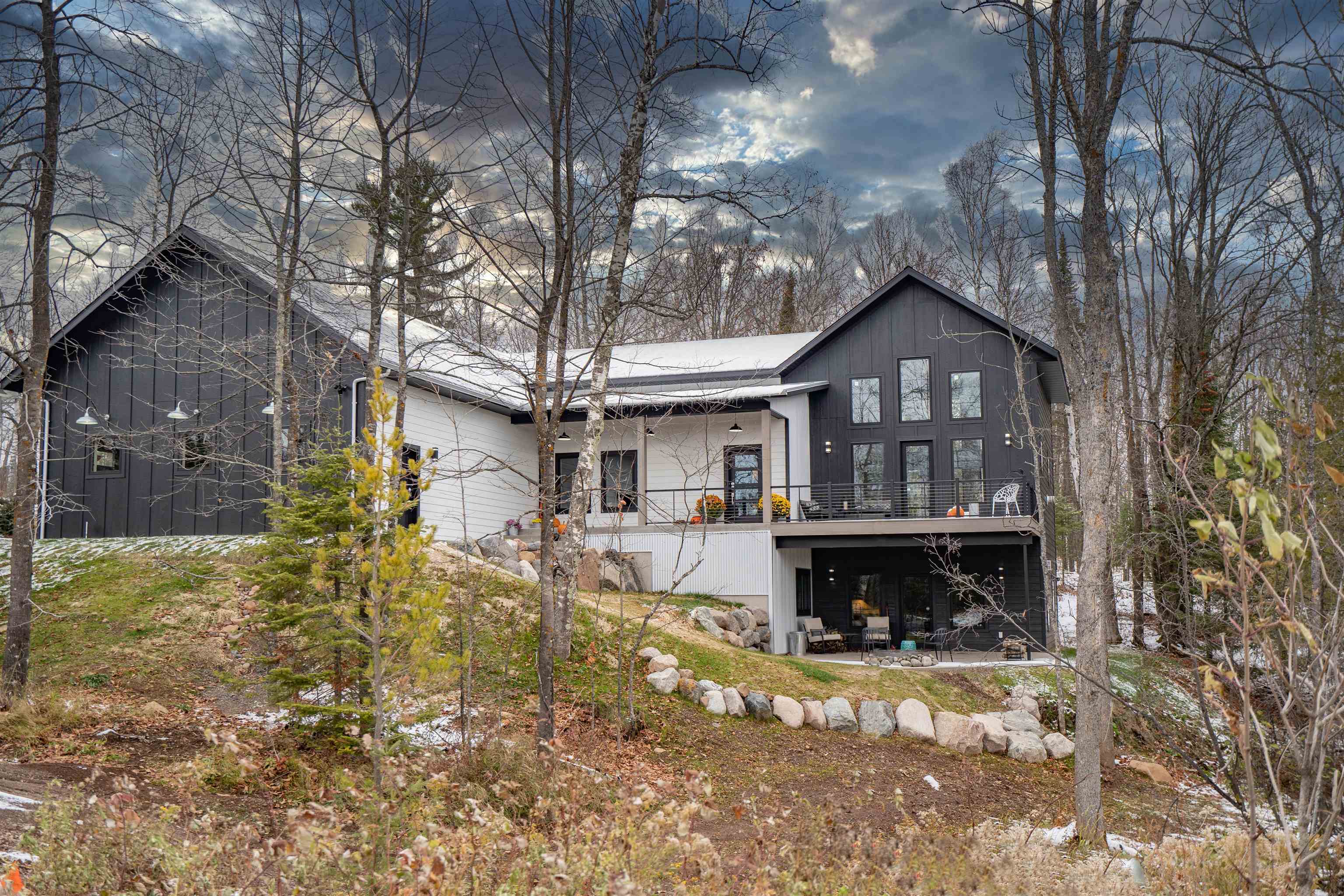 Duluth, Minnesota, 55811, United States, 3 Bedrooms Bedrooms, ,3 BathroomsBathrooms,Residential,Active,1963424