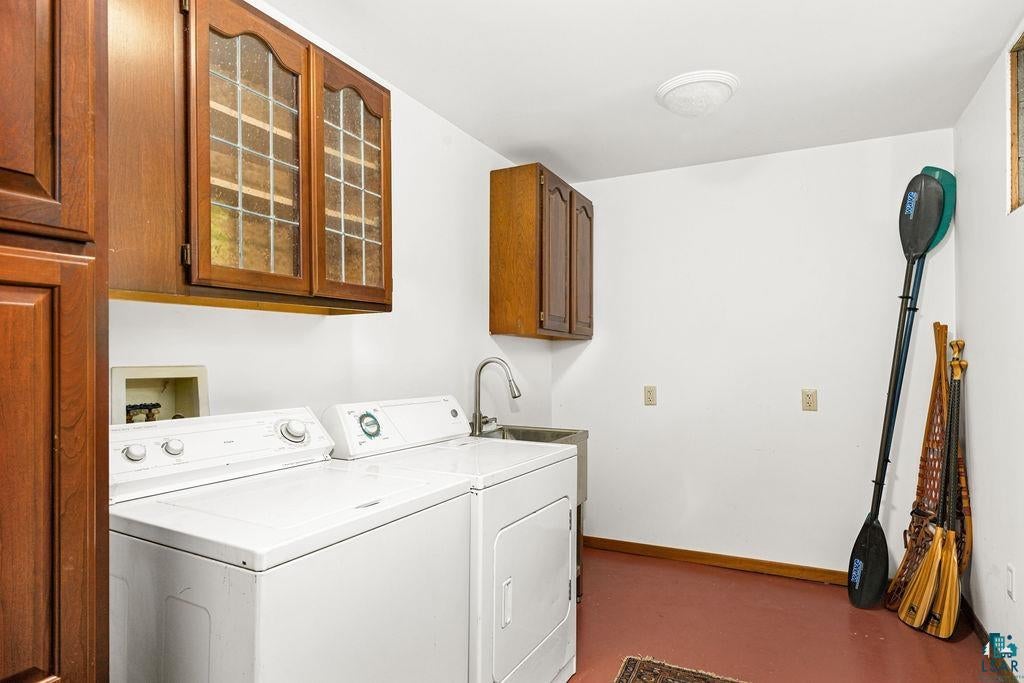 Duluth, Minnesota, 55803, United States, 3 Bedrooms Bedrooms, ,3 BathroomsBathrooms,Residential,Active,1828692