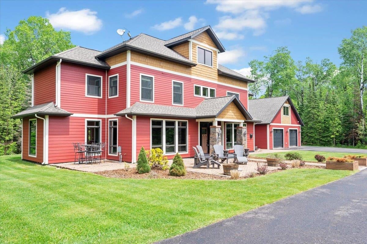 Duluth, Minnesota, 55804, United States, 3 Bedrooms Bedrooms, ,5 BathroomsBathrooms,Residential,Active,1992289