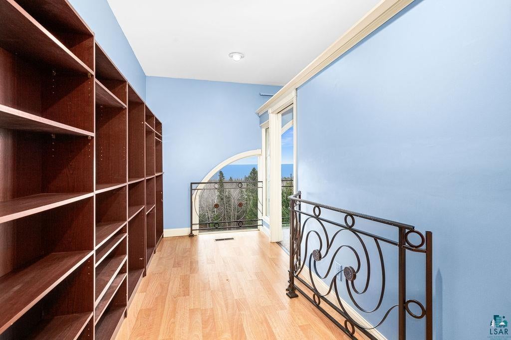 Two Harbors, Minnesota, 55616, United States, ,3 BathroomsBathrooms,Residential,Active,1703376