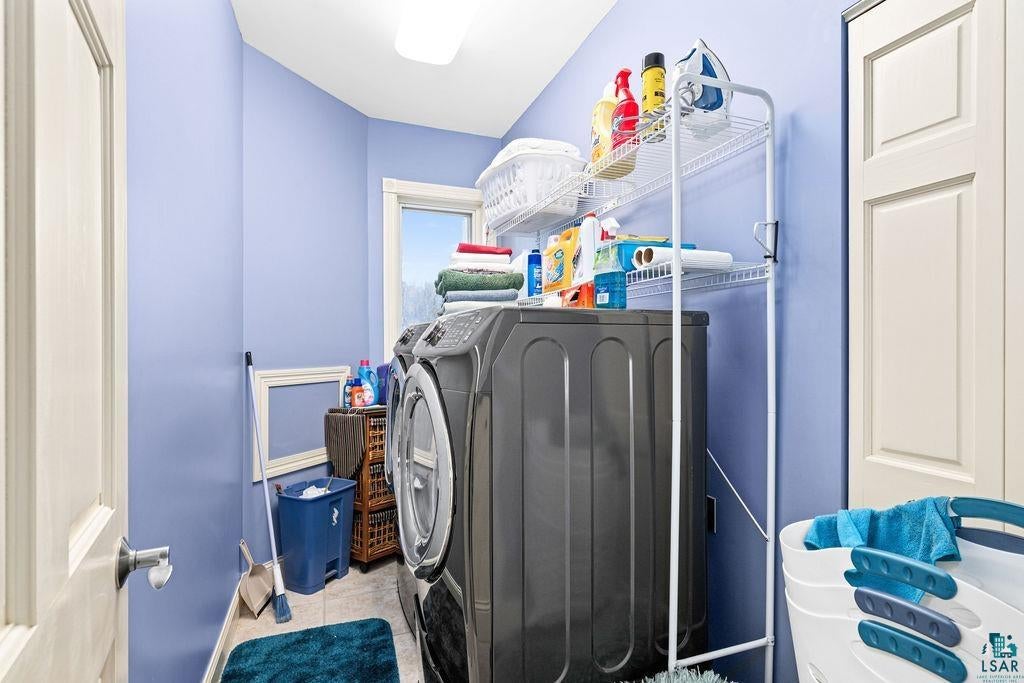 Two Harbors, Minnesota, 55616, United States, ,3 BathroomsBathrooms,Residential,Active,1703376