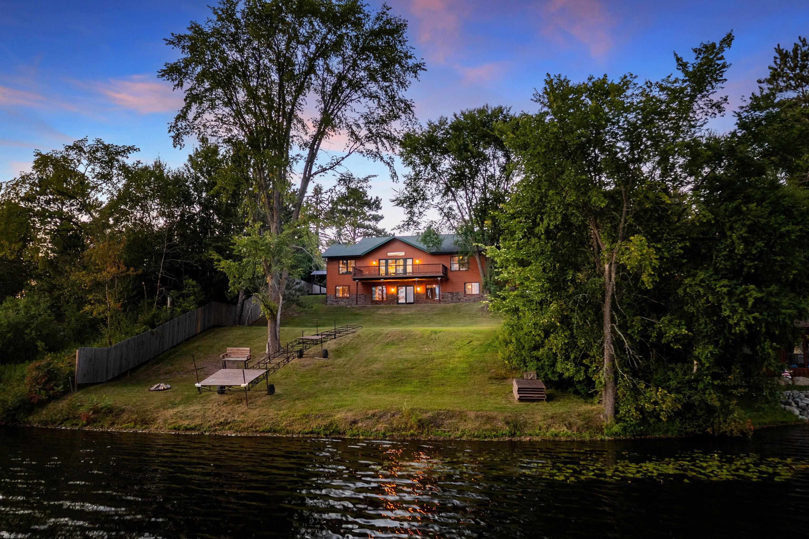 Duluth, Minnesota, 55811, United States, 3 Bedrooms Bedrooms, ,3 BathroomsBathrooms,Residential,Active,1927648