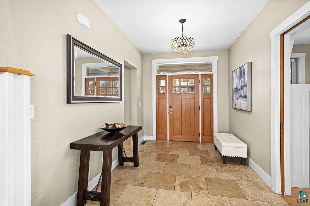 Duluth, Minnesota, 55804, United States, 5 Bedrooms Bedrooms, ,6 BathroomsBathrooms,Residential,Pending,2012810