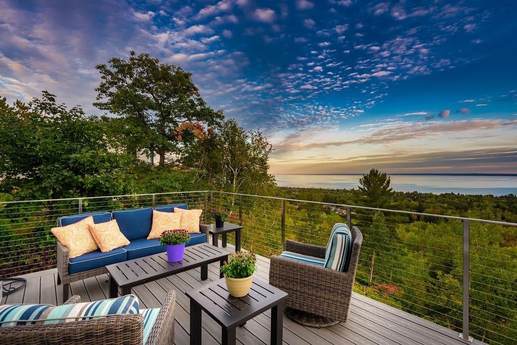 Duluth, Minnesota, 55804, United States, 5 Bedrooms Bedrooms, ,6 BathroomsBathrooms,Residential,Pending,2012810