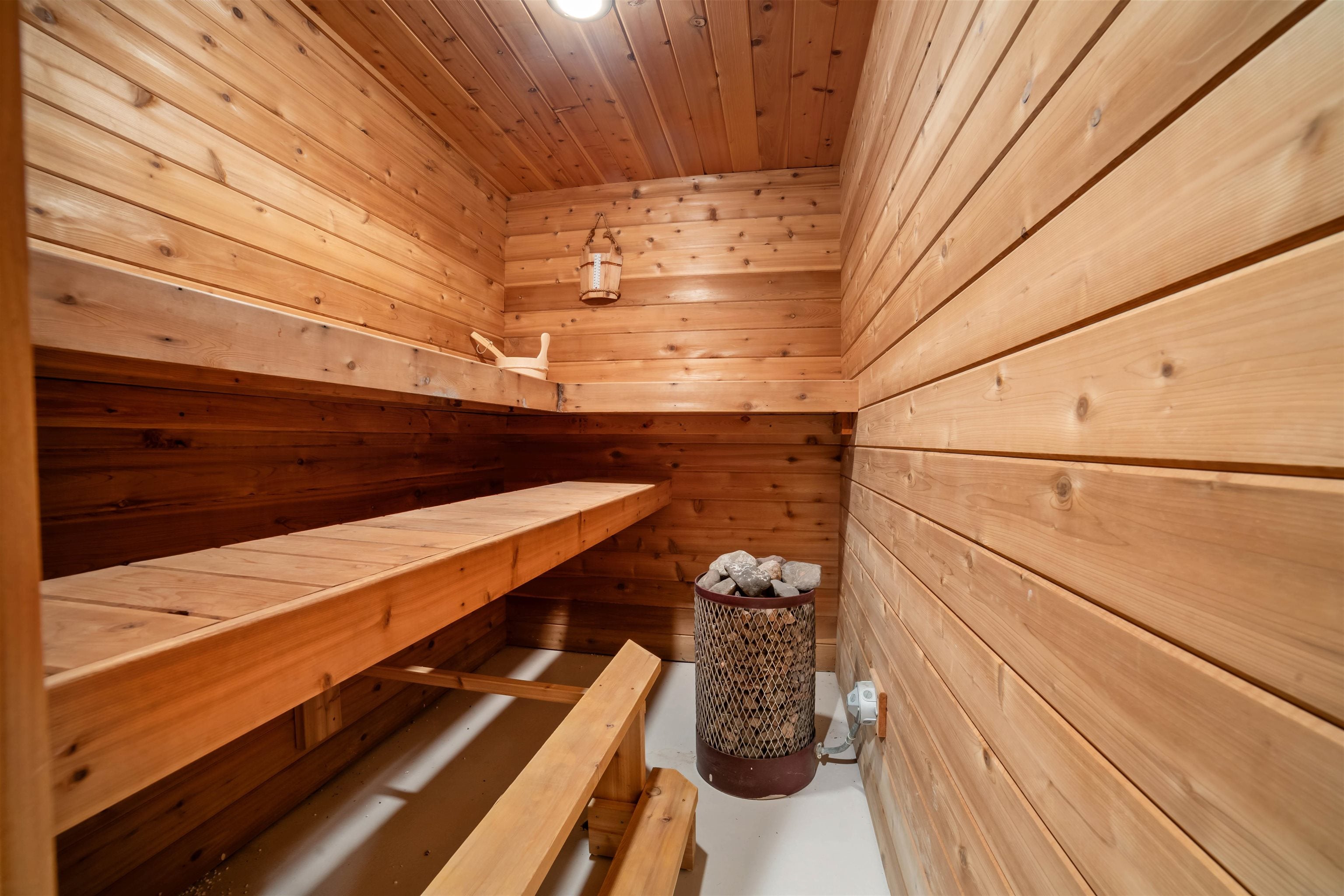 Superior, Wisconsin, 54880, United States, 3 Bedrooms Bedrooms, ,3 BathroomsBathrooms,Residential,Active,1888517