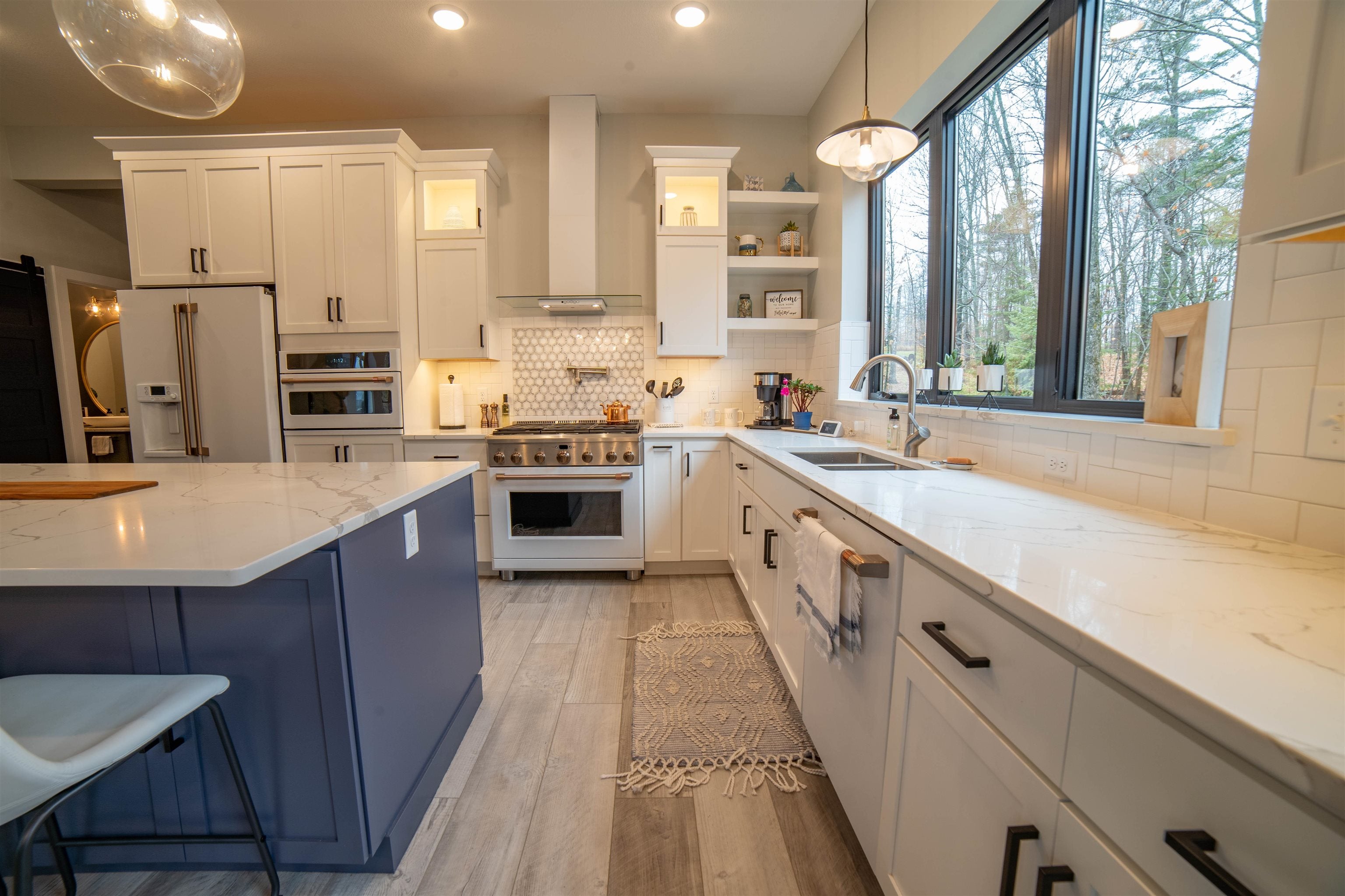 Duluth, Minnesota, 55811, United States, 3 Bedrooms Bedrooms, ,3 BathroomsBathrooms,Residential,Active,1963424