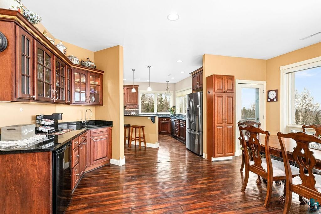 Two Harbors, Minnesota, 55616, United States, ,3 BathroomsBathrooms,Residential,Active,1703376