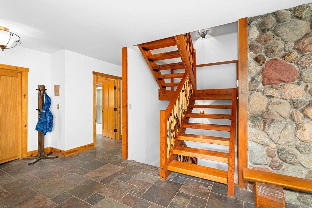 Duluth, Minnesota, 55803, United States, 3 Bedrooms Bedrooms, ,3 BathroomsBathrooms,Residential,Active,1828692