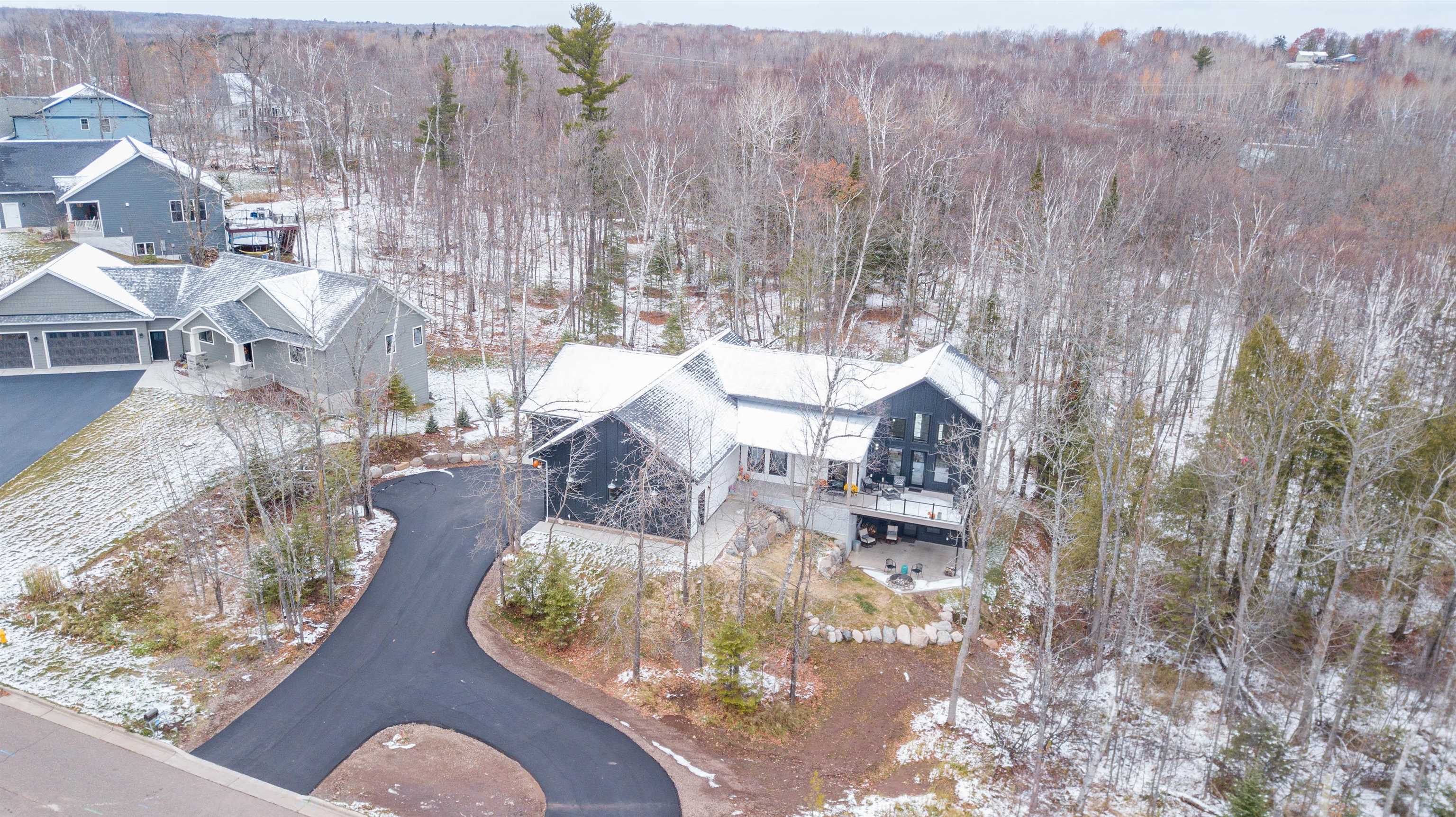 Duluth, Minnesota, 55811, United States, 3 Bedrooms Bedrooms, ,3 BathroomsBathrooms,Residential,Active,1963424