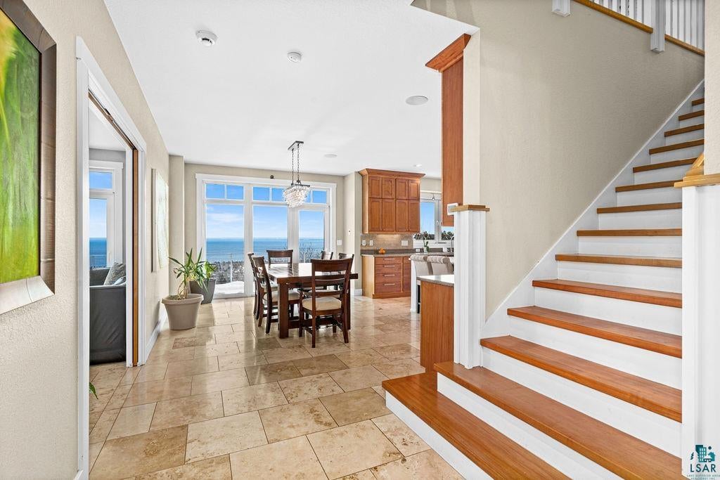Duluth, Minnesota, 55804, United States, 5 Bedrooms Bedrooms, ,6 BathroomsBathrooms,Residential,Pending,2012810