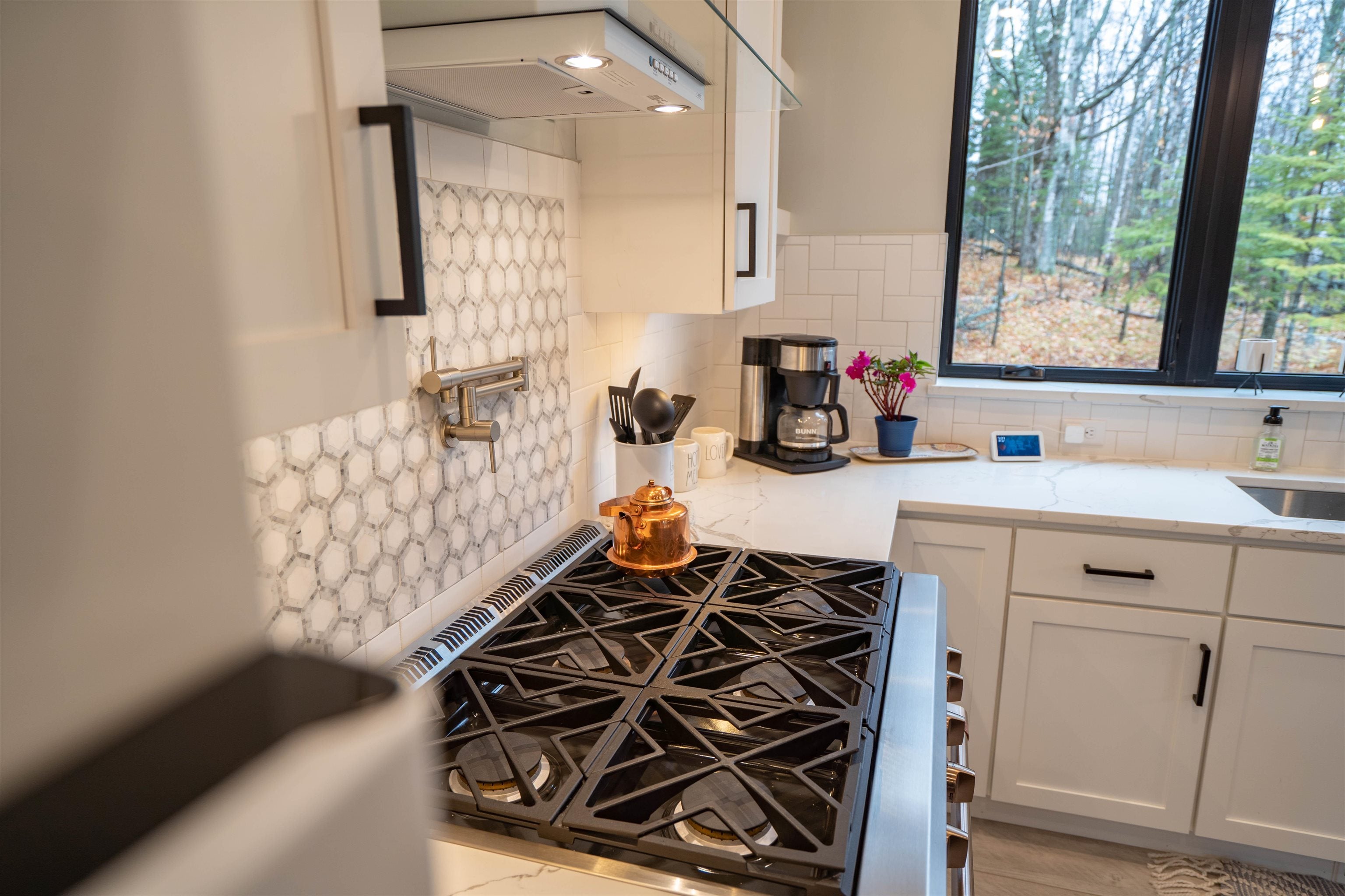 Duluth, Minnesota, 55811, United States, 3 Bedrooms Bedrooms, ,3 BathroomsBathrooms,Residential,Active,1963424