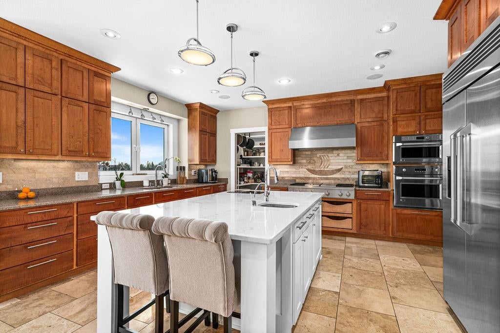 Duluth, Minnesota, 55804, United States, 5 Bedrooms Bedrooms, ,6 BathroomsBathrooms,Residential,Pending,2012810