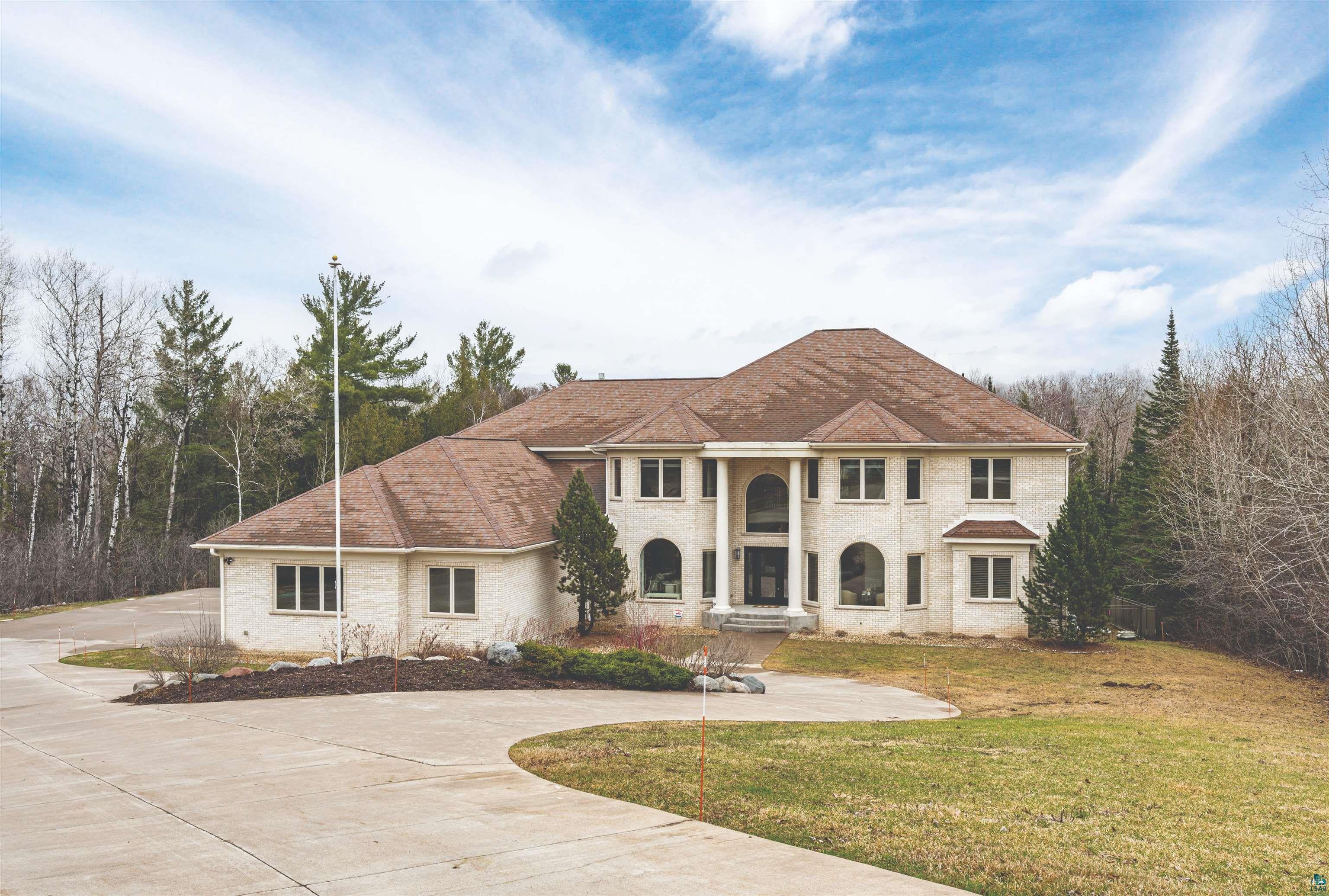 Duluth, Minnesota, 55811, United States, 6 Bedrooms Bedrooms, ,8 BathroomsBathrooms,Residential,Active,2013912