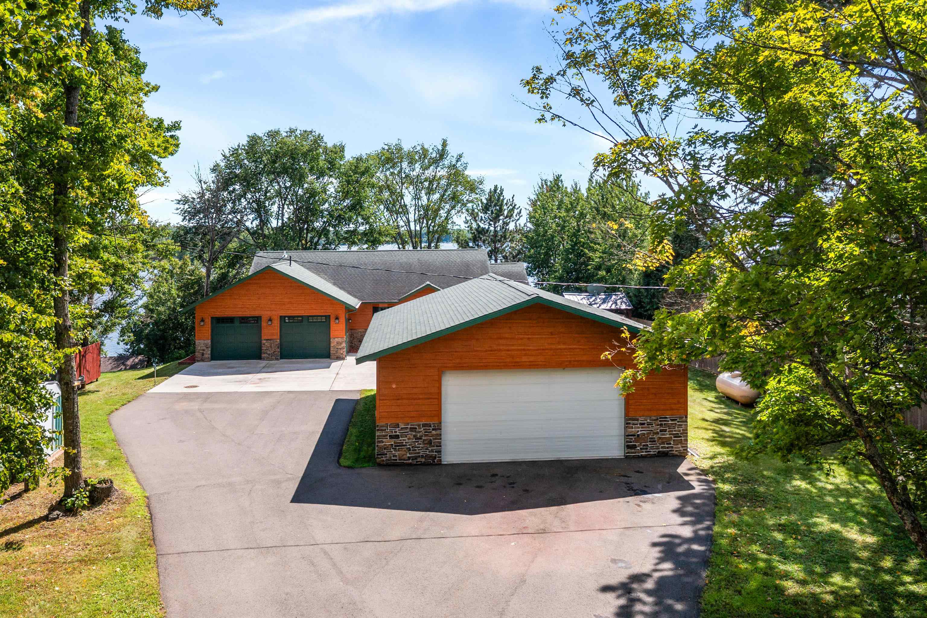 Duluth, Minnesota, 55811, United States, 3 Bedrooms Bedrooms, ,3 BathroomsBathrooms,Residential,Active,1927648