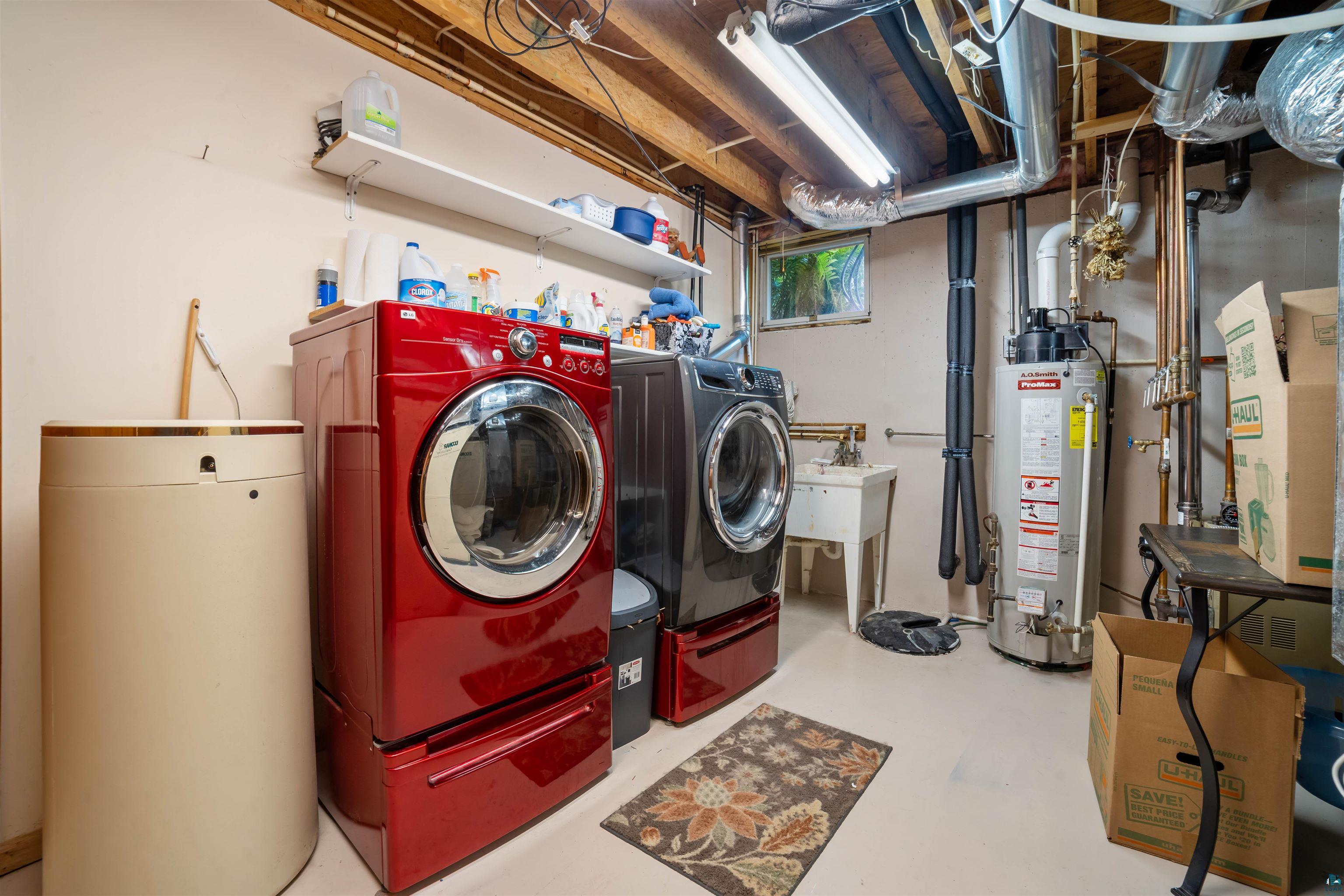 Superior, Wisconsin, 54880, United States, 3 Bedrooms Bedrooms, ,3 BathroomsBathrooms,Residential,Active,1888517