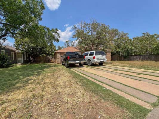 2426 30TH ST, LUBBOCK, TX 79411, photo 4 of 32