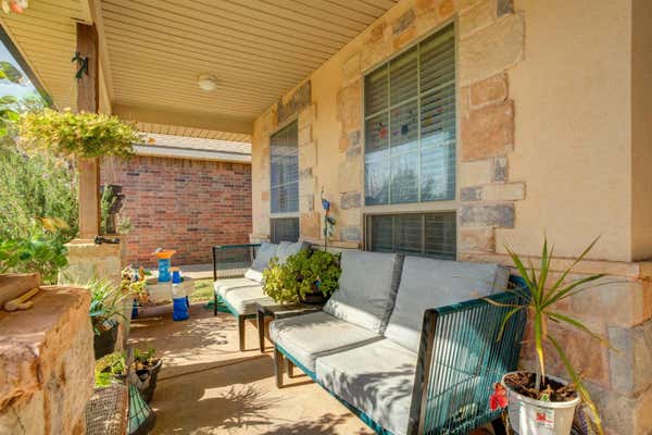 7022 94TH ST, LUBBOCK, TX 79424, photo 4 of 36