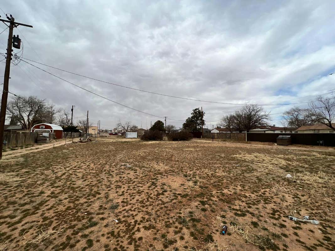 604 37TH ST, LUBBOCK, TX 79404, photo 1 of 8