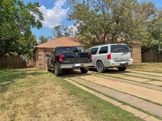 2426 30TH ST, LUBBOCK, TX 79411, photo 3 of 32