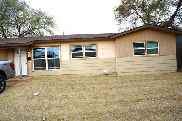 609 E YUCCA LN, BROWNFIELD, TX 79316 - Image 1