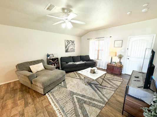 601 N TEAK AVE, LUBBOCK, TX 79403, photo 3 of 8