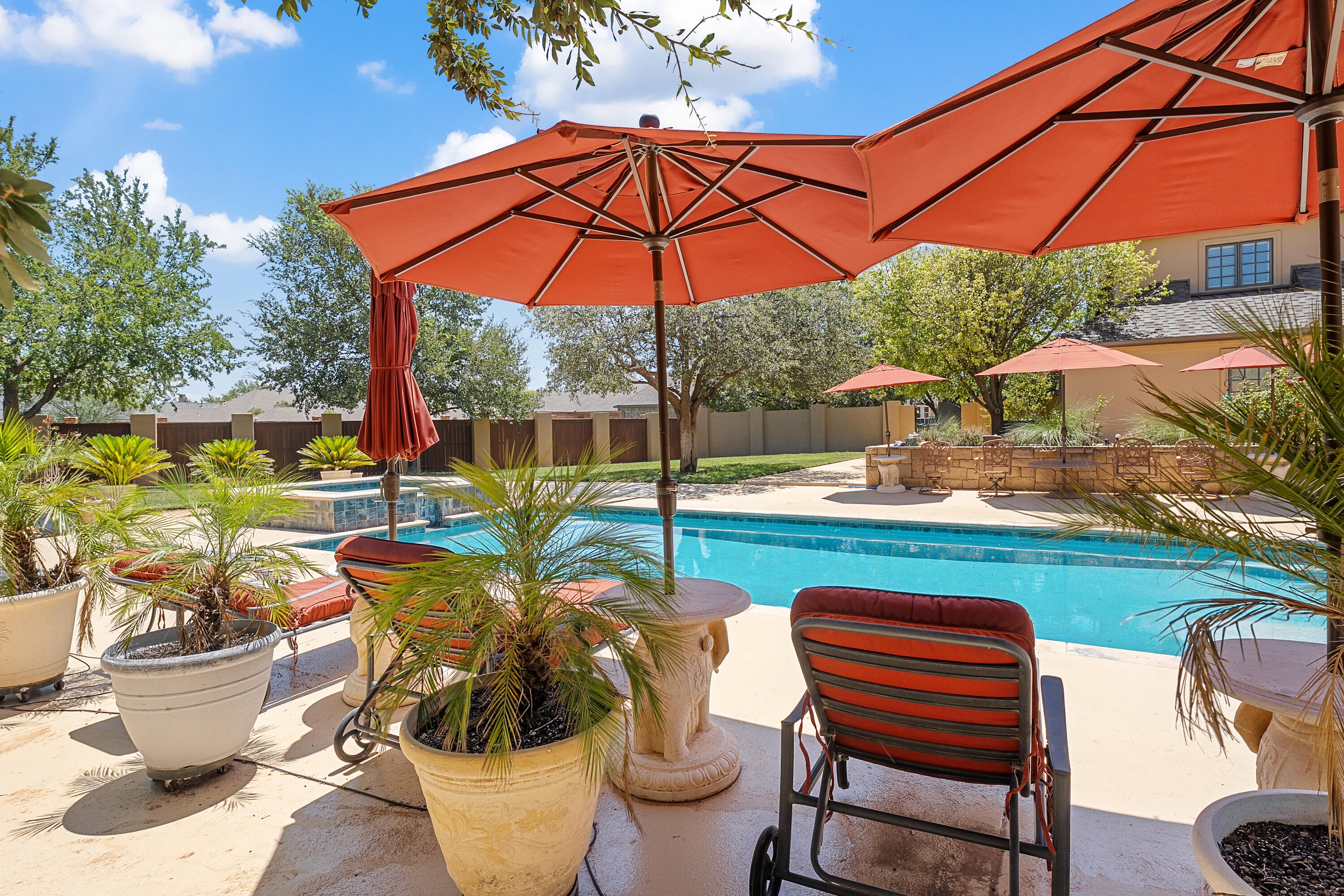 Lubbock, Texas, 79424, United States, 6 Bedrooms Bedrooms, ,8 BathroomsBathrooms,Residential,Active,1929701