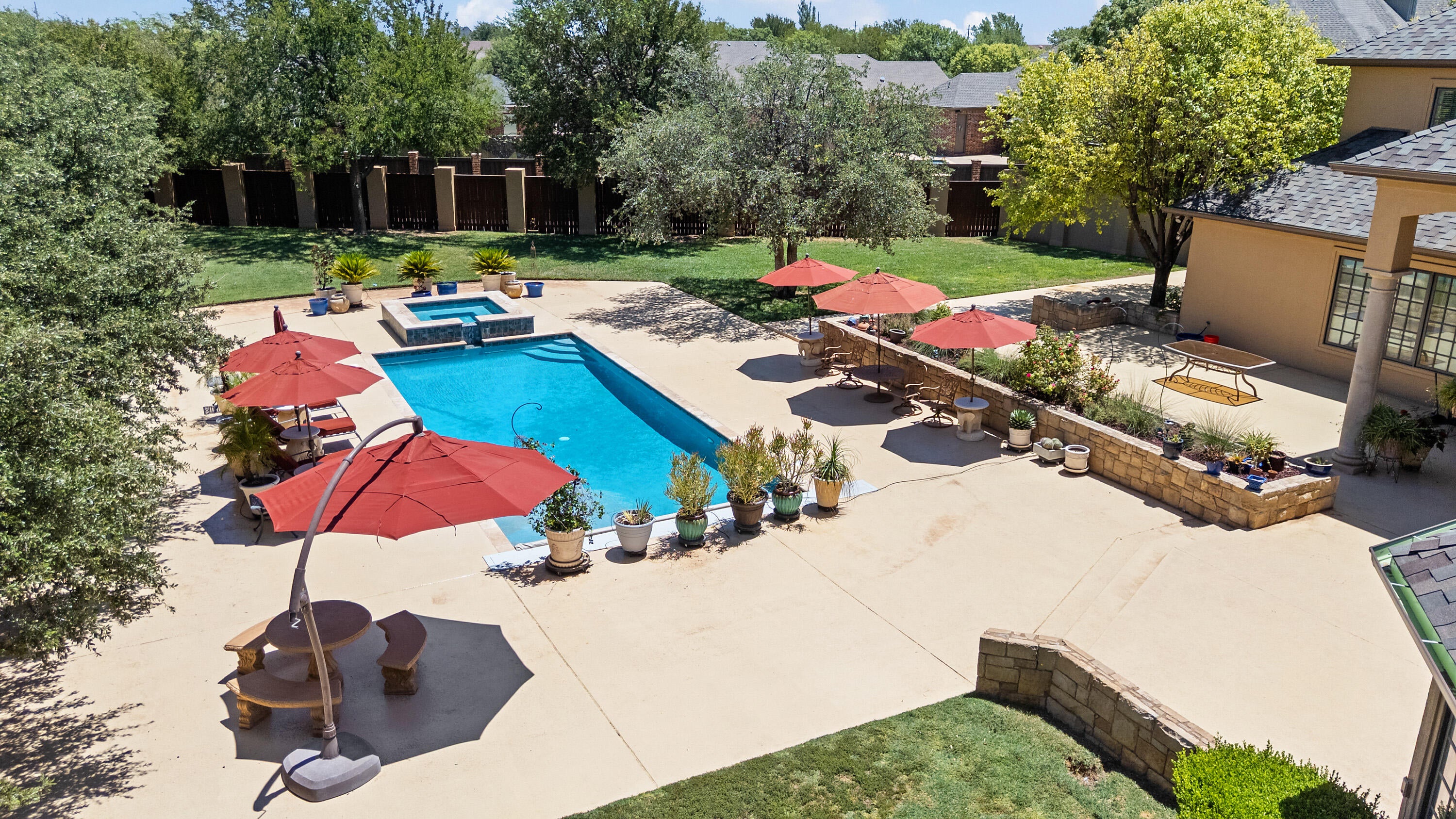 Lubbock, Texas, 79424, United States, 6 Bedrooms Bedrooms, ,8 BathroomsBathrooms,Residential,Active,1929701