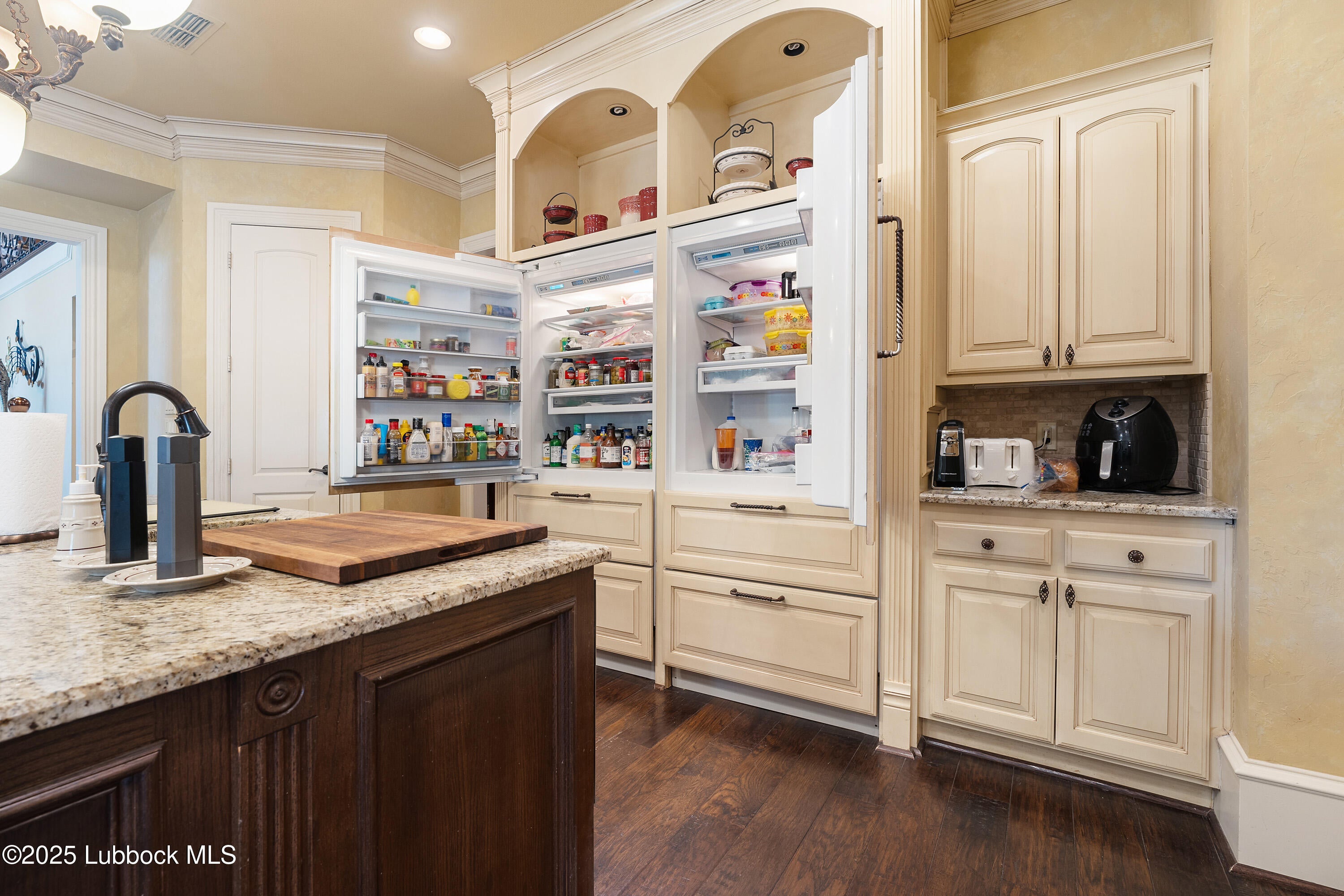 Lubbock, Texas, 79424, United States, 6 Bedrooms Bedrooms, ,8 BathroomsBathrooms,Residential,Active,1929701