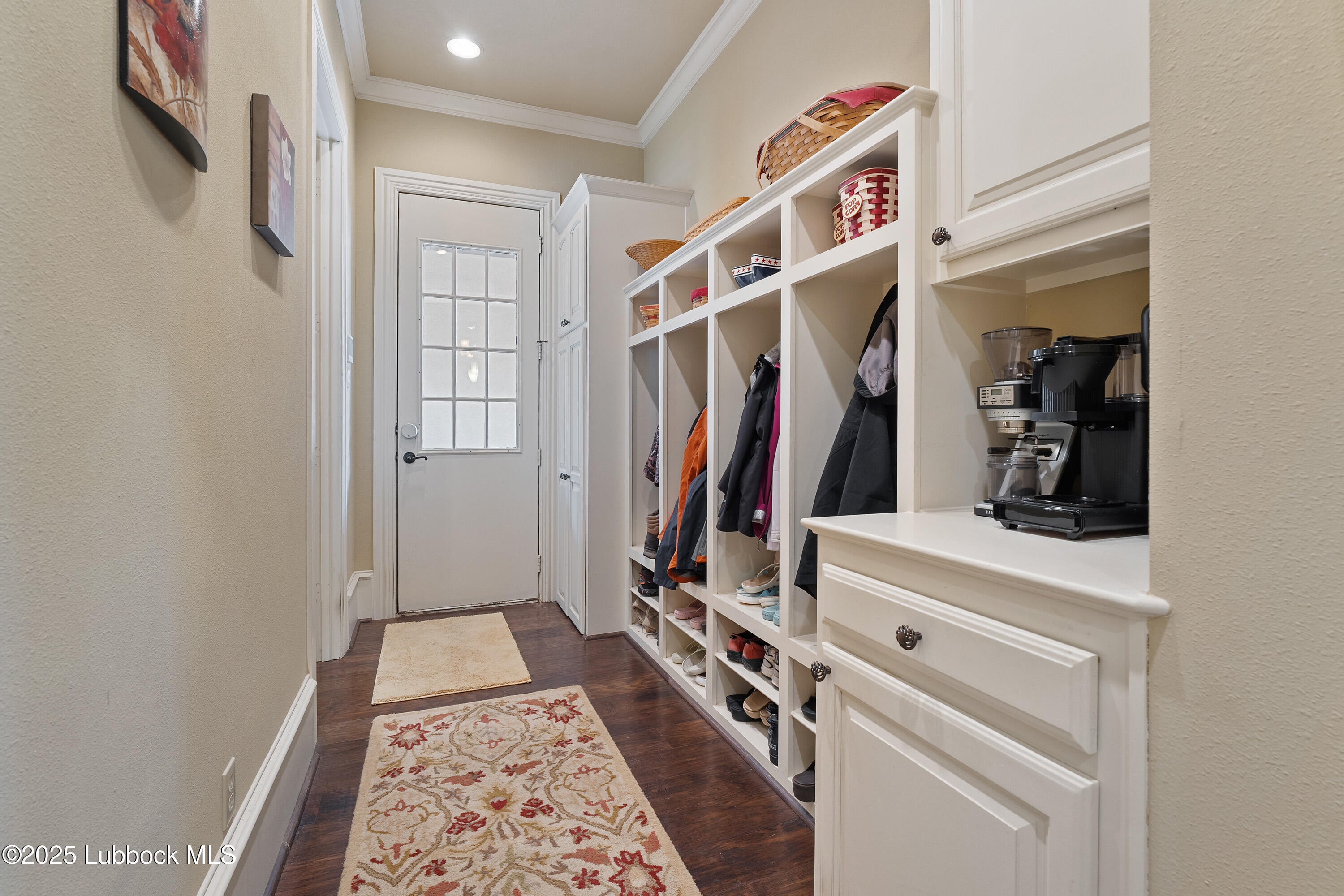Lubbock, Texas, 79424, United States, 6 Bedrooms Bedrooms, ,8 BathroomsBathrooms,Residential,Active,1929701