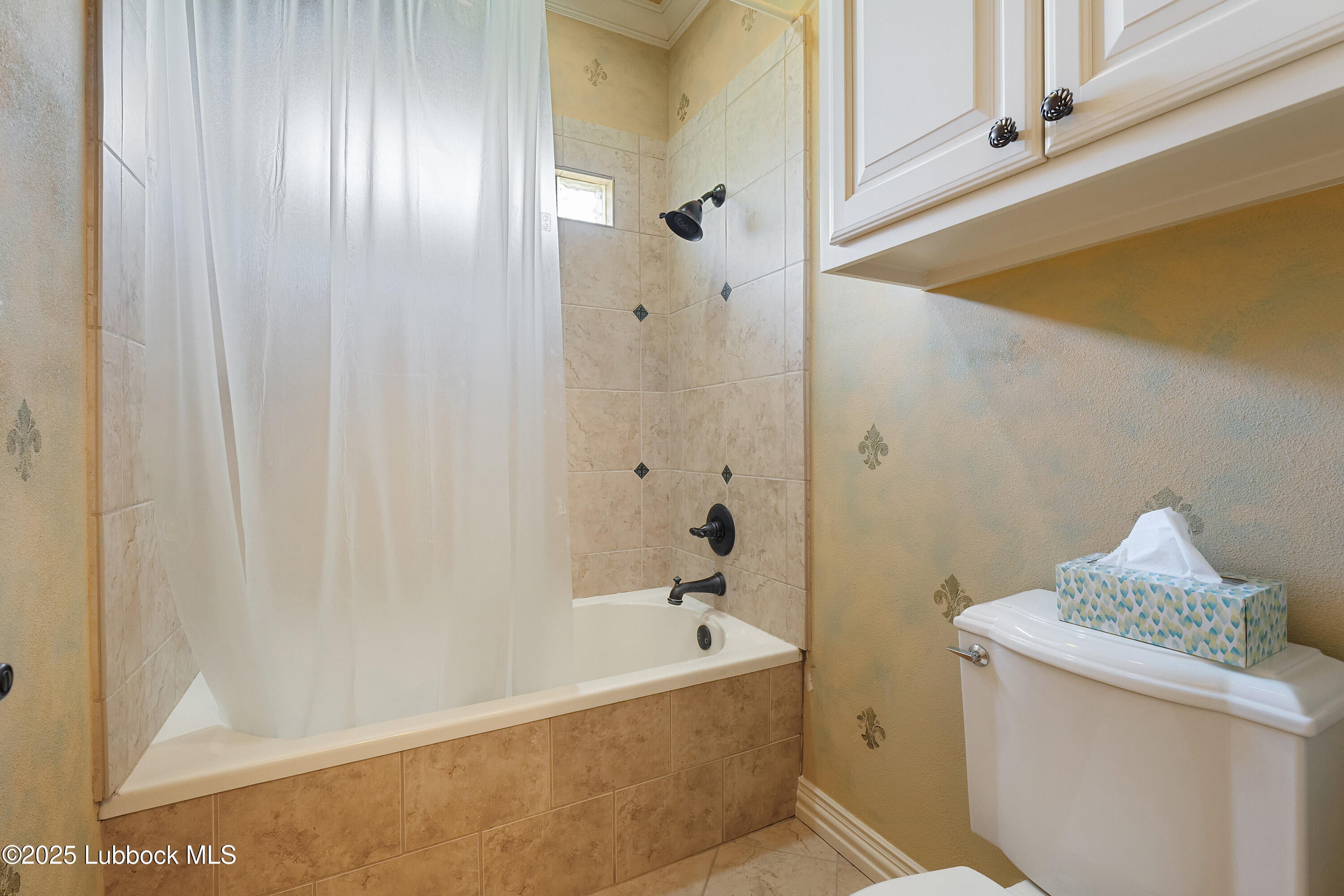 Lubbock, Texas, 79424, United States, 6 Bedrooms Bedrooms, ,8 BathroomsBathrooms,Residential,Active,1929701