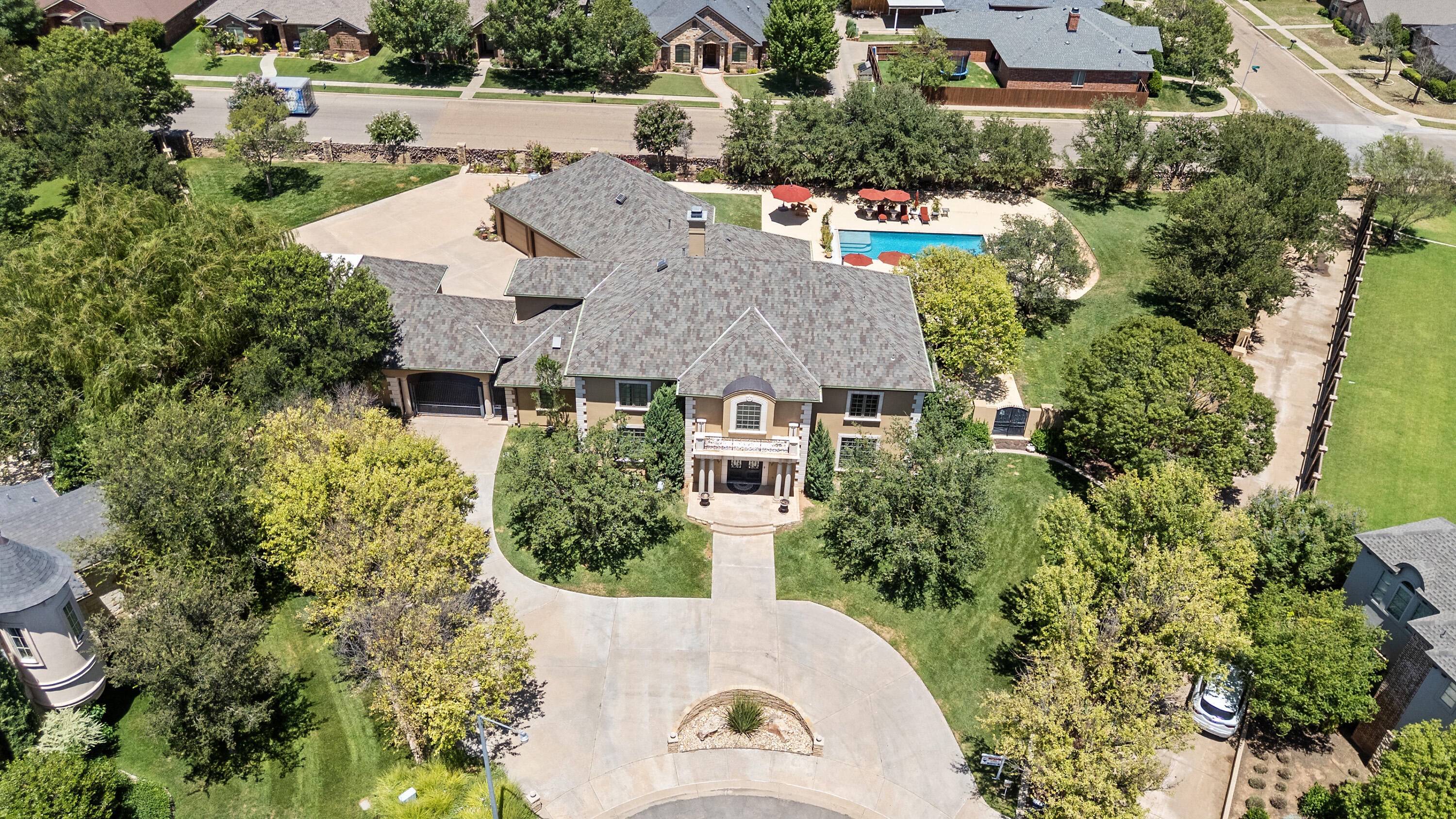 Lubbock, Texas, 79424, United States, 6 Bedrooms Bedrooms, ,8 BathroomsBathrooms,Residential,Active,1929701
