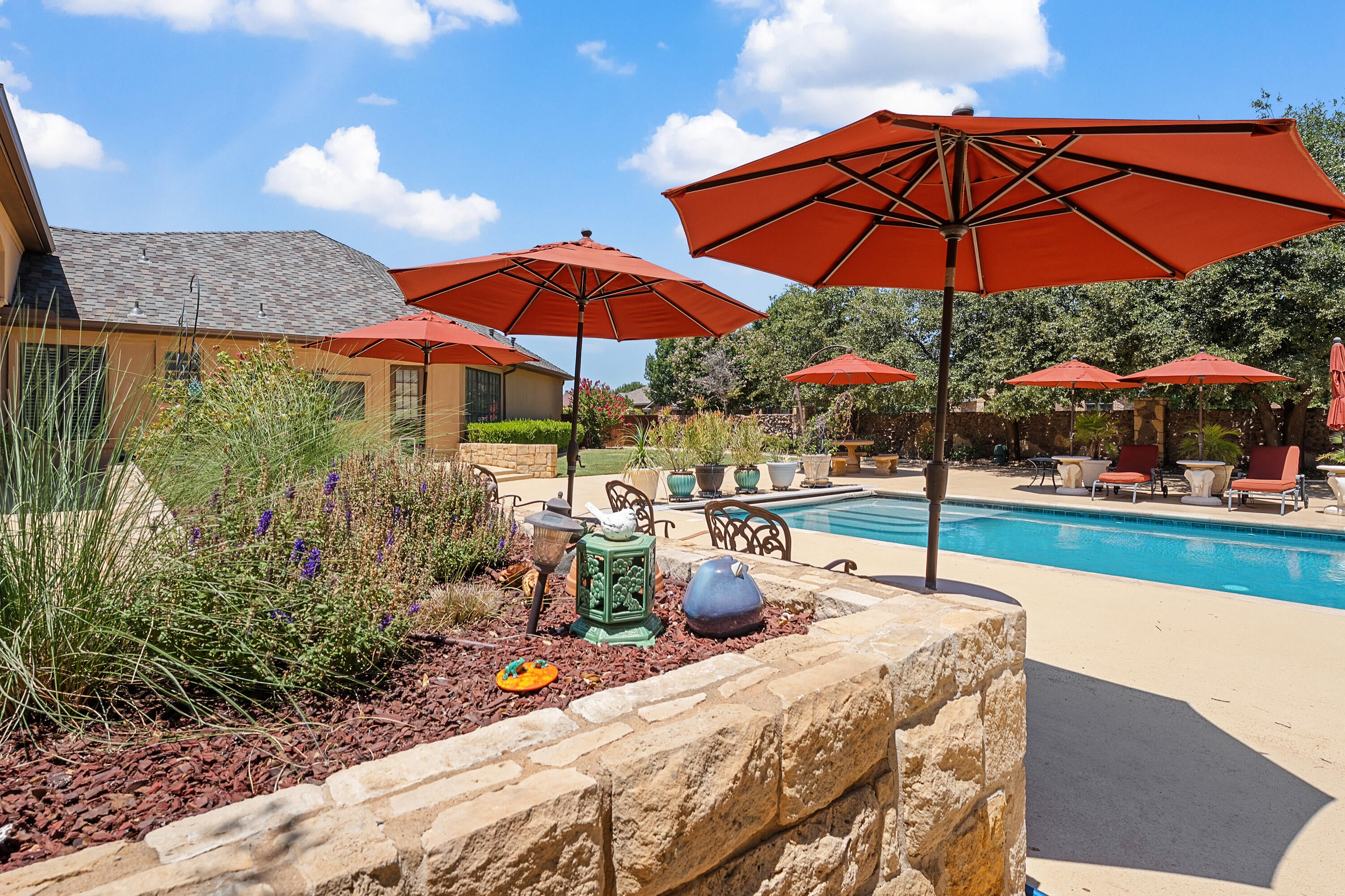 Lubbock, Texas, 79424, United States, 6 Bedrooms Bedrooms, ,8 BathroomsBathrooms,Residential,Active,1929701