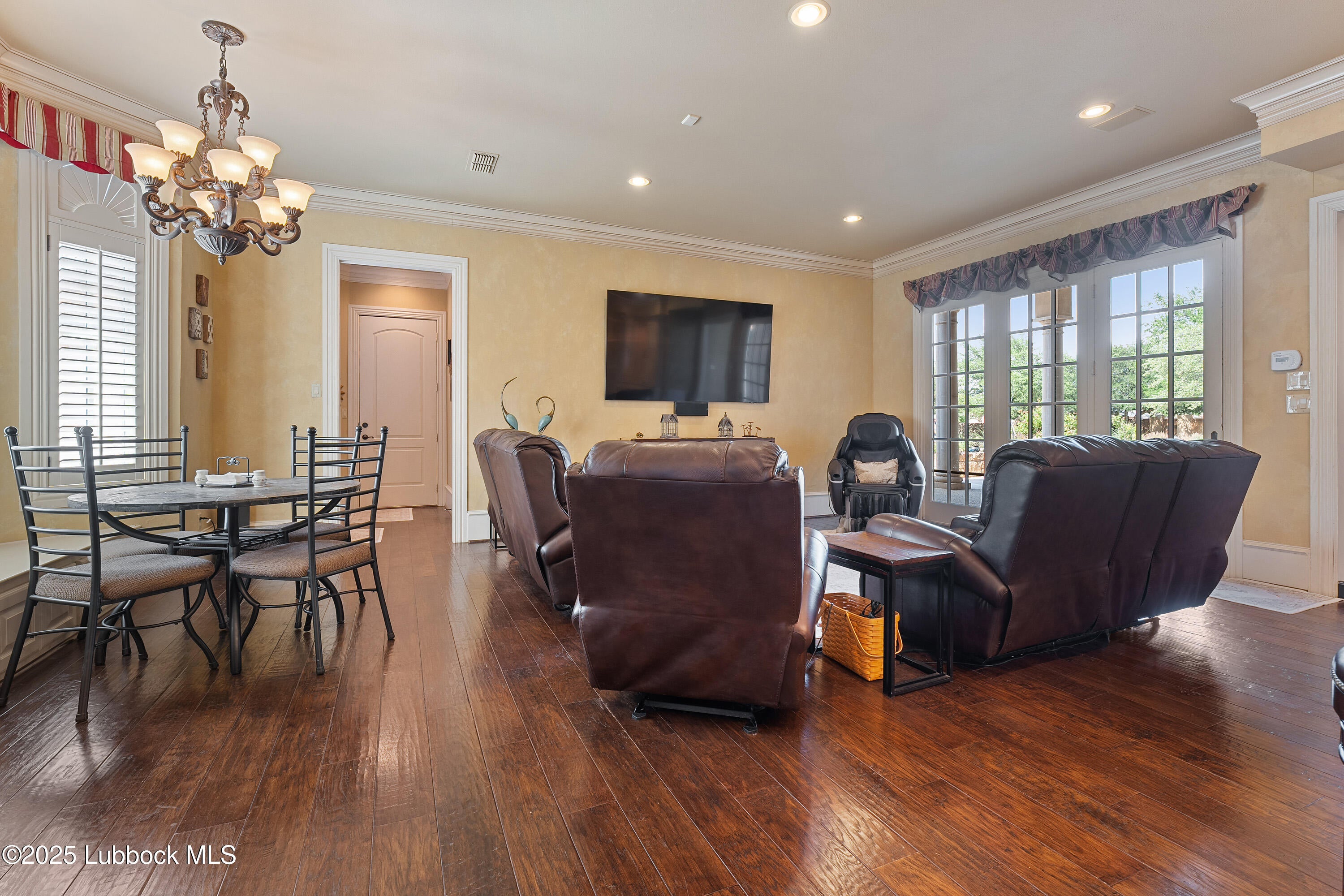 Lubbock, Texas, 79424, United States, 6 Bedrooms Bedrooms, ,8 BathroomsBathrooms,Residential,Active,1929701