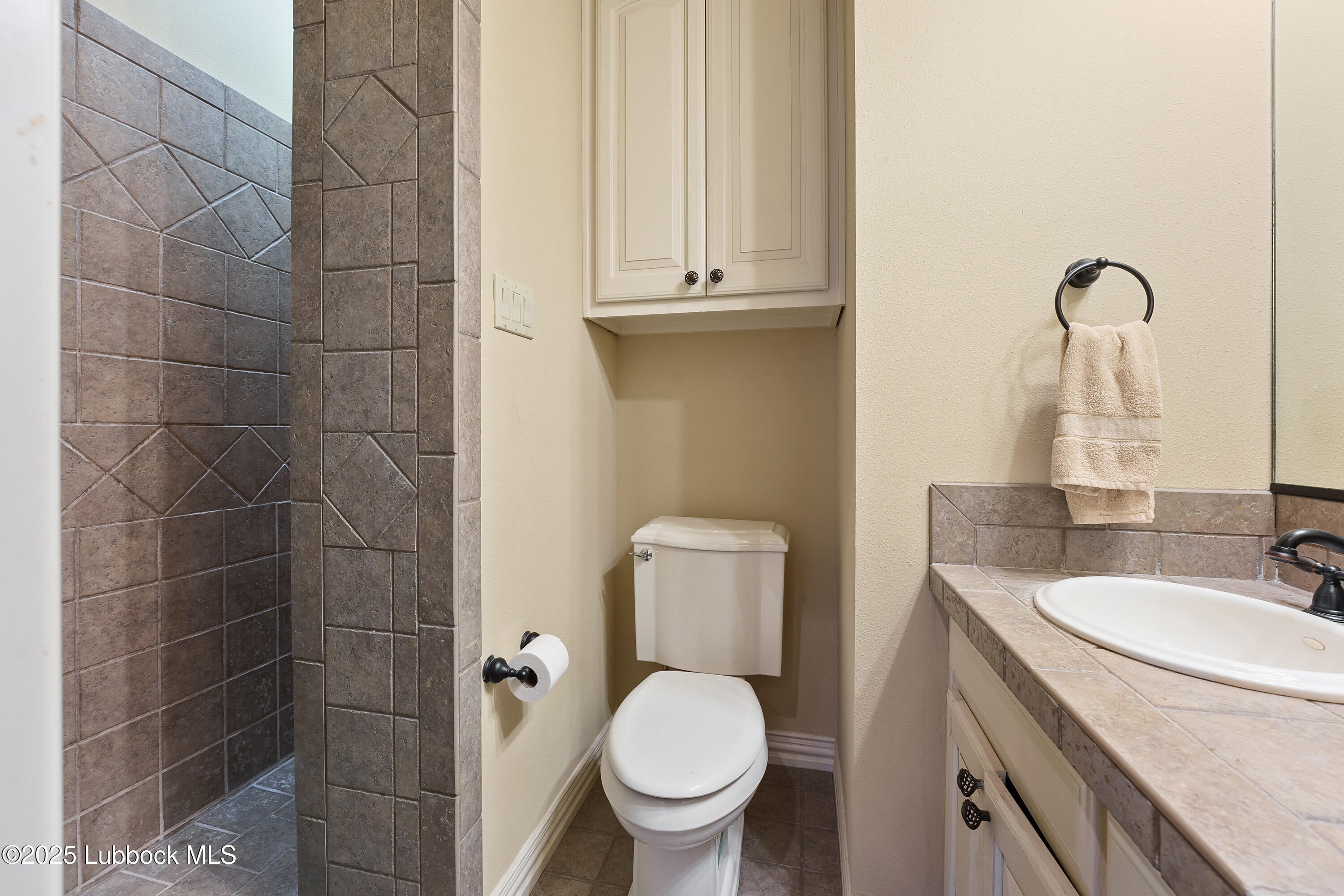 Lubbock, Texas, 79424, United States, 6 Bedrooms Bedrooms, ,8 BathroomsBathrooms,Residential,Active,1929701